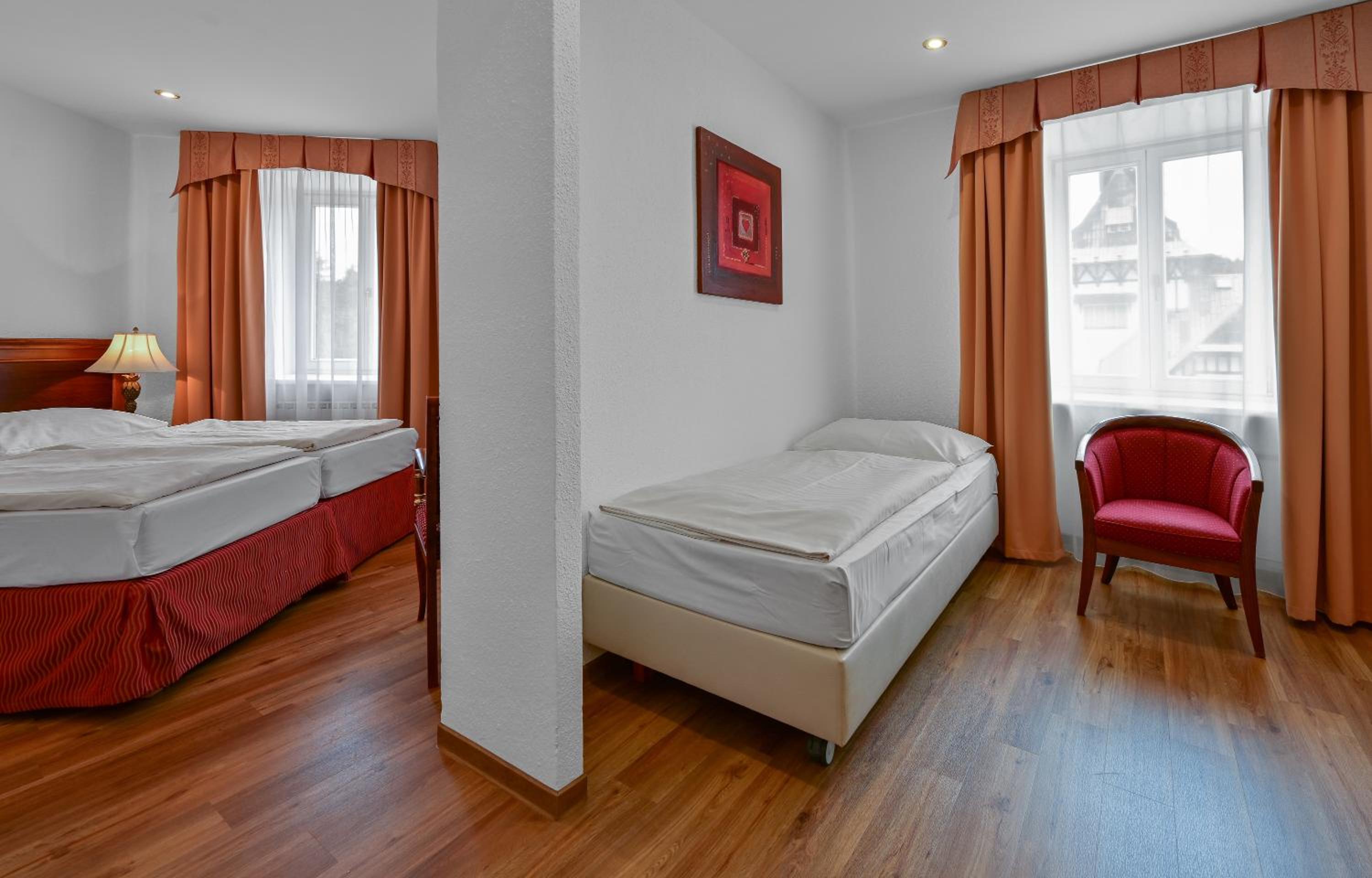 Deluxe Triple Room - Photo 1
