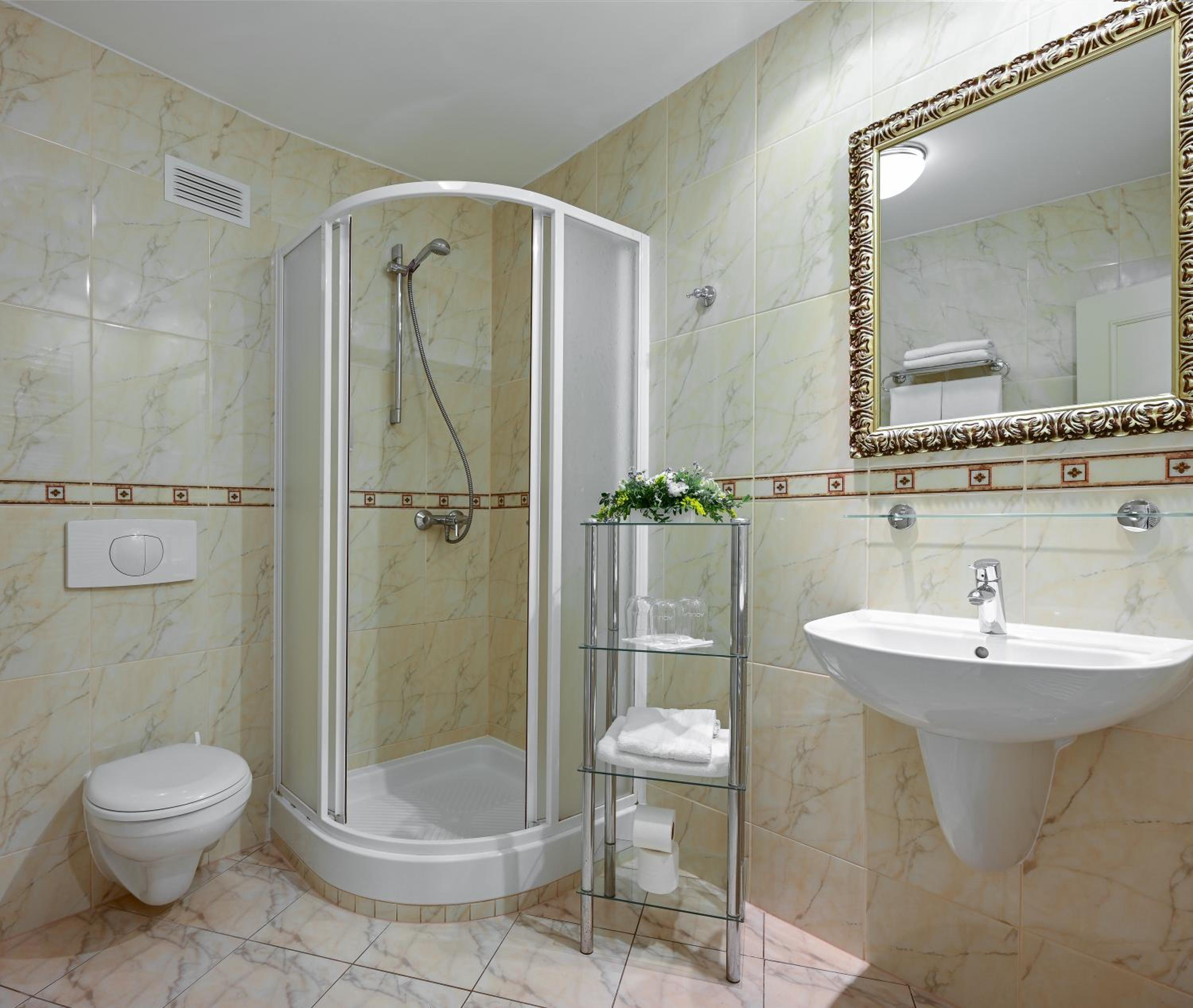 Deluxe Triple Room - Photo 5