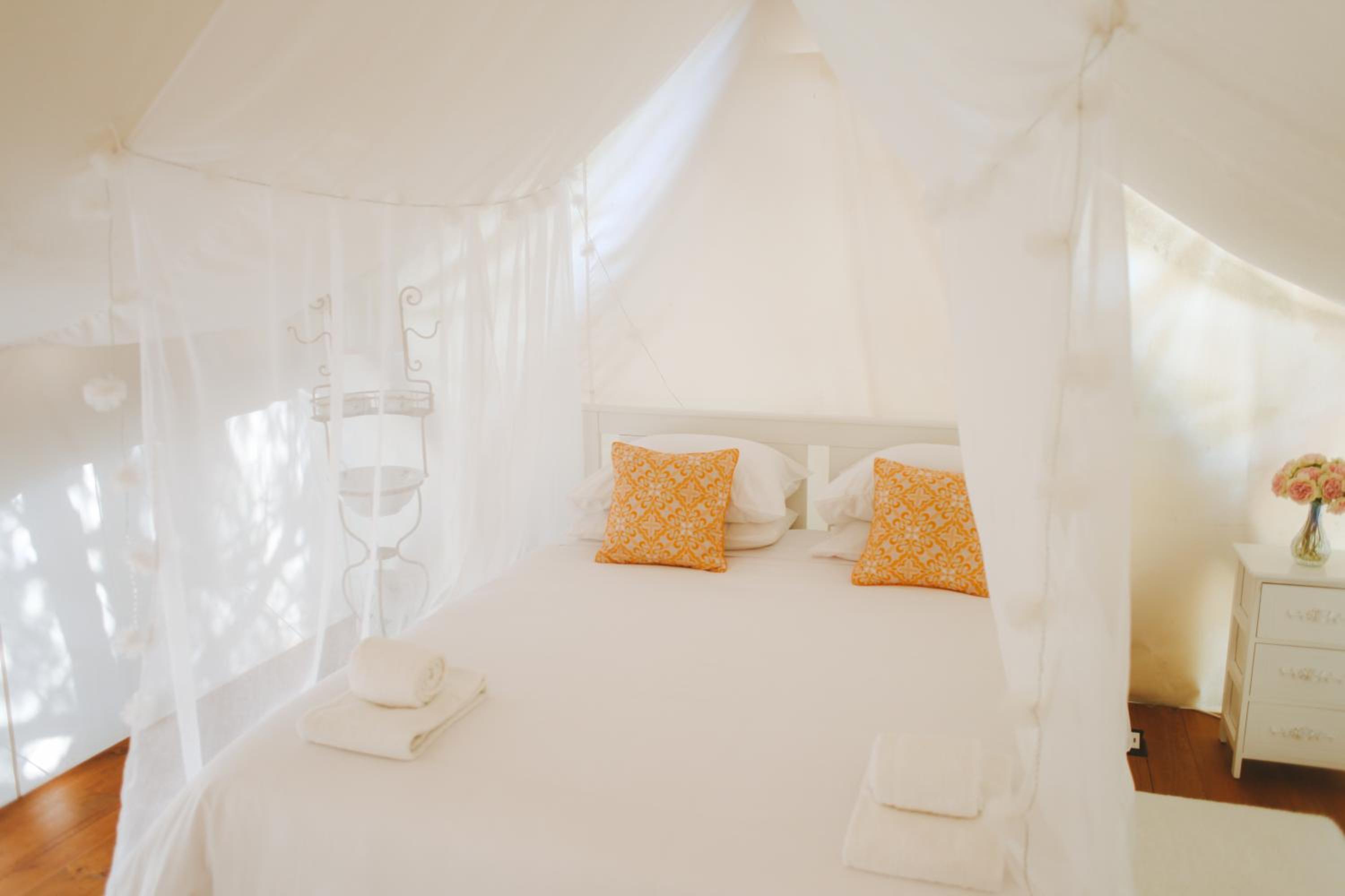 Tent - Photo 1