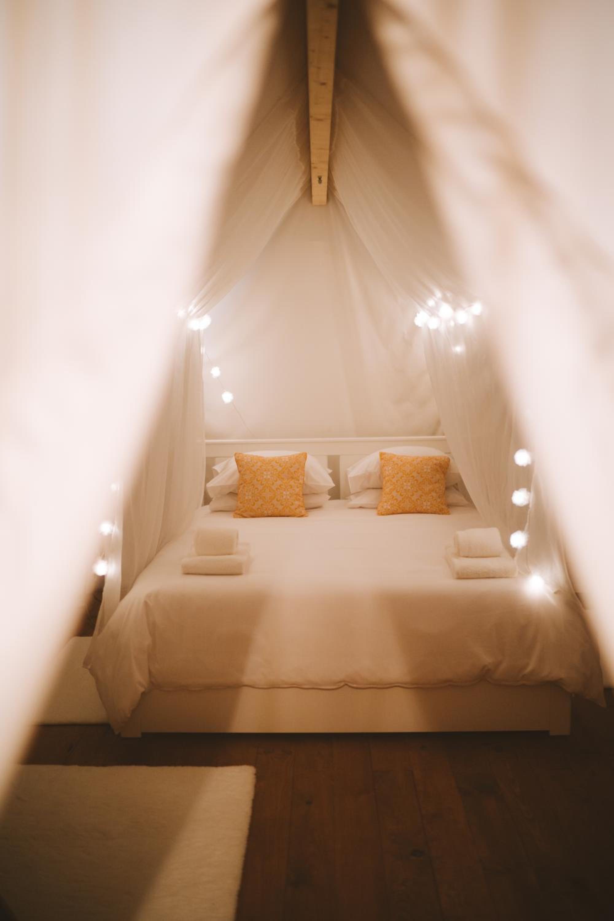 Tent - Photo 3