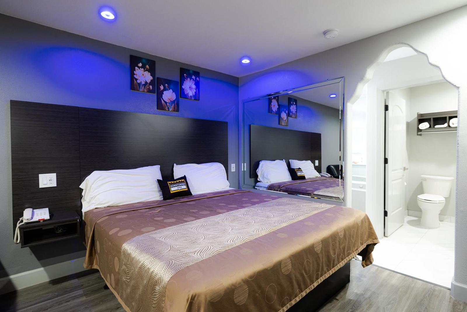 King Room with Spa Bath - Photo 3