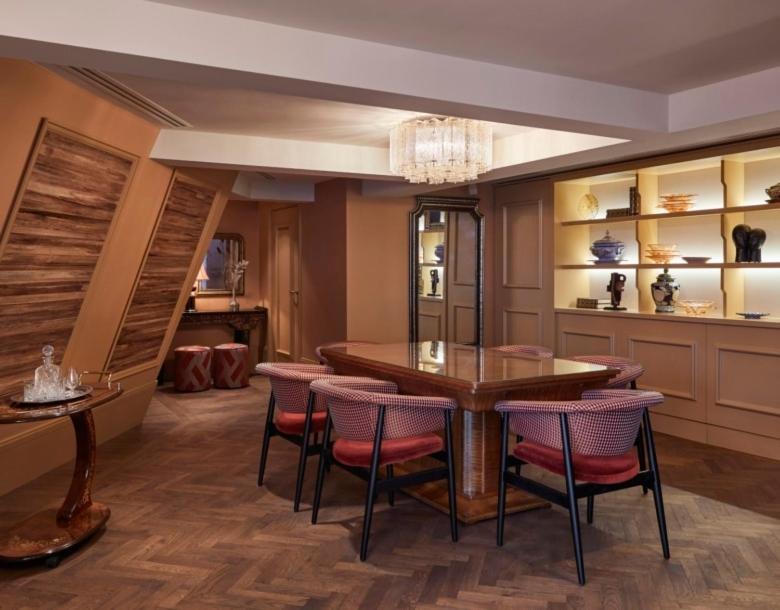 Royal Penthouse Suite