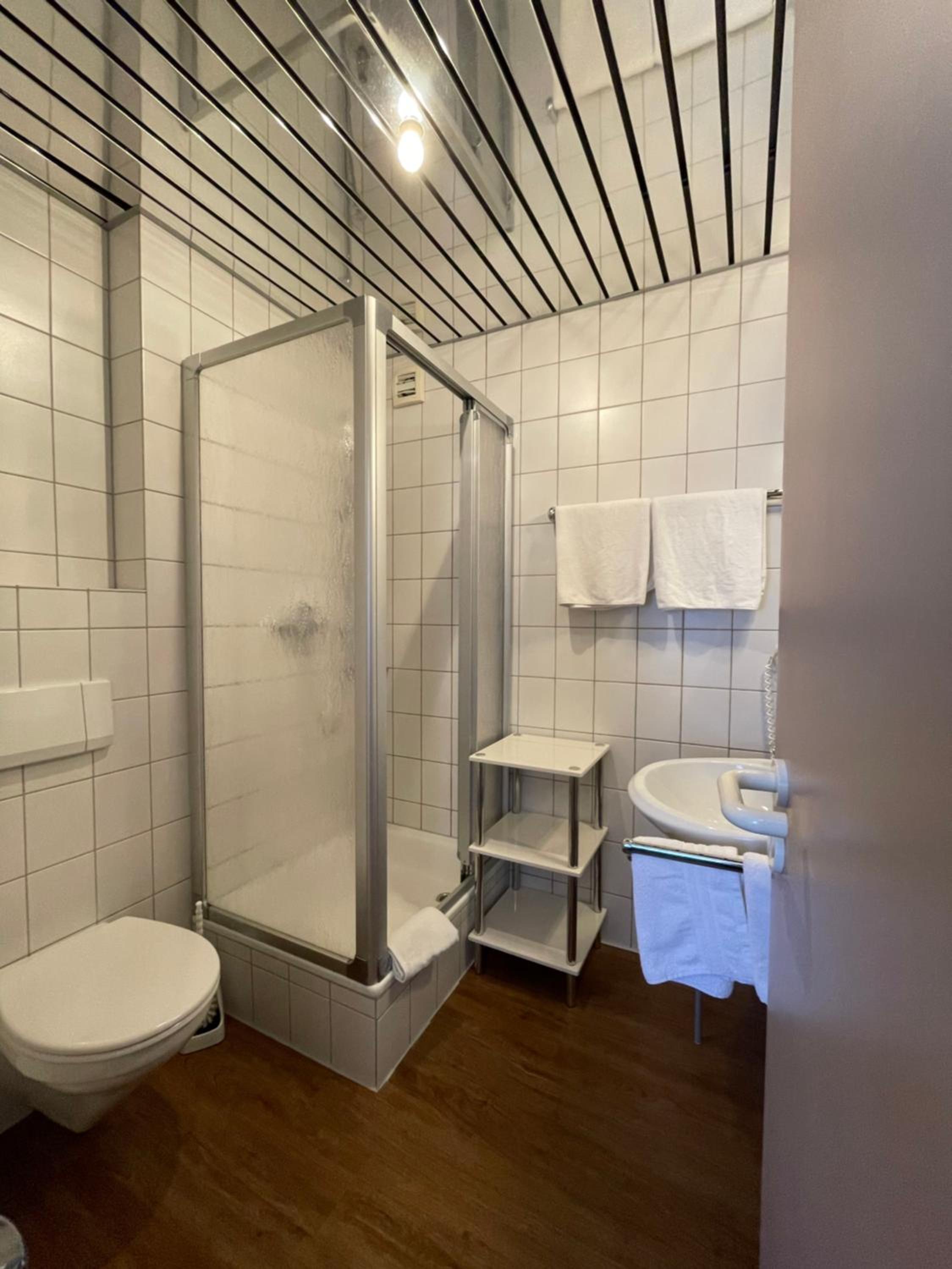 Double Room - Photo 2