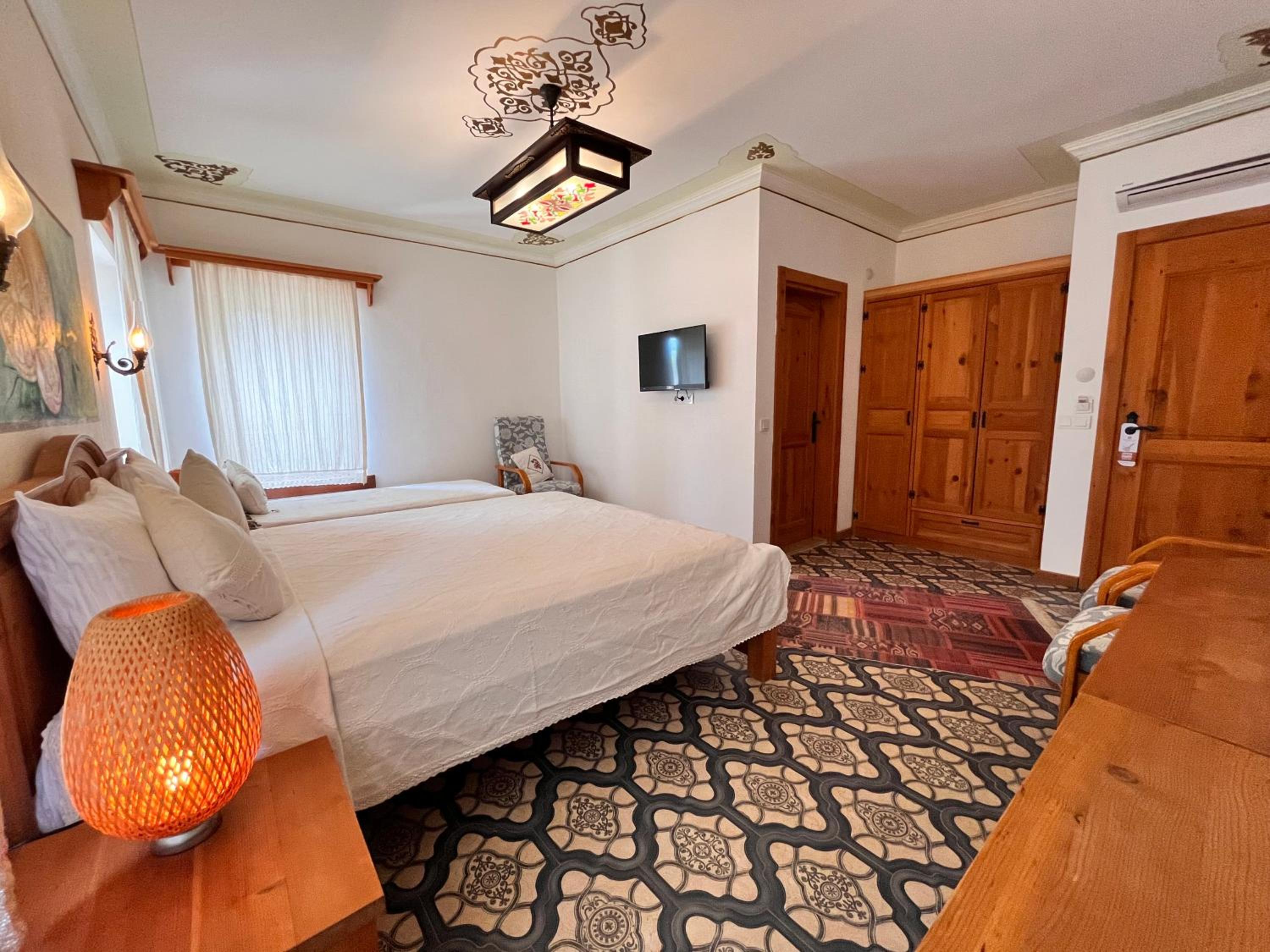 Deluxe Triple Room - Photo 1