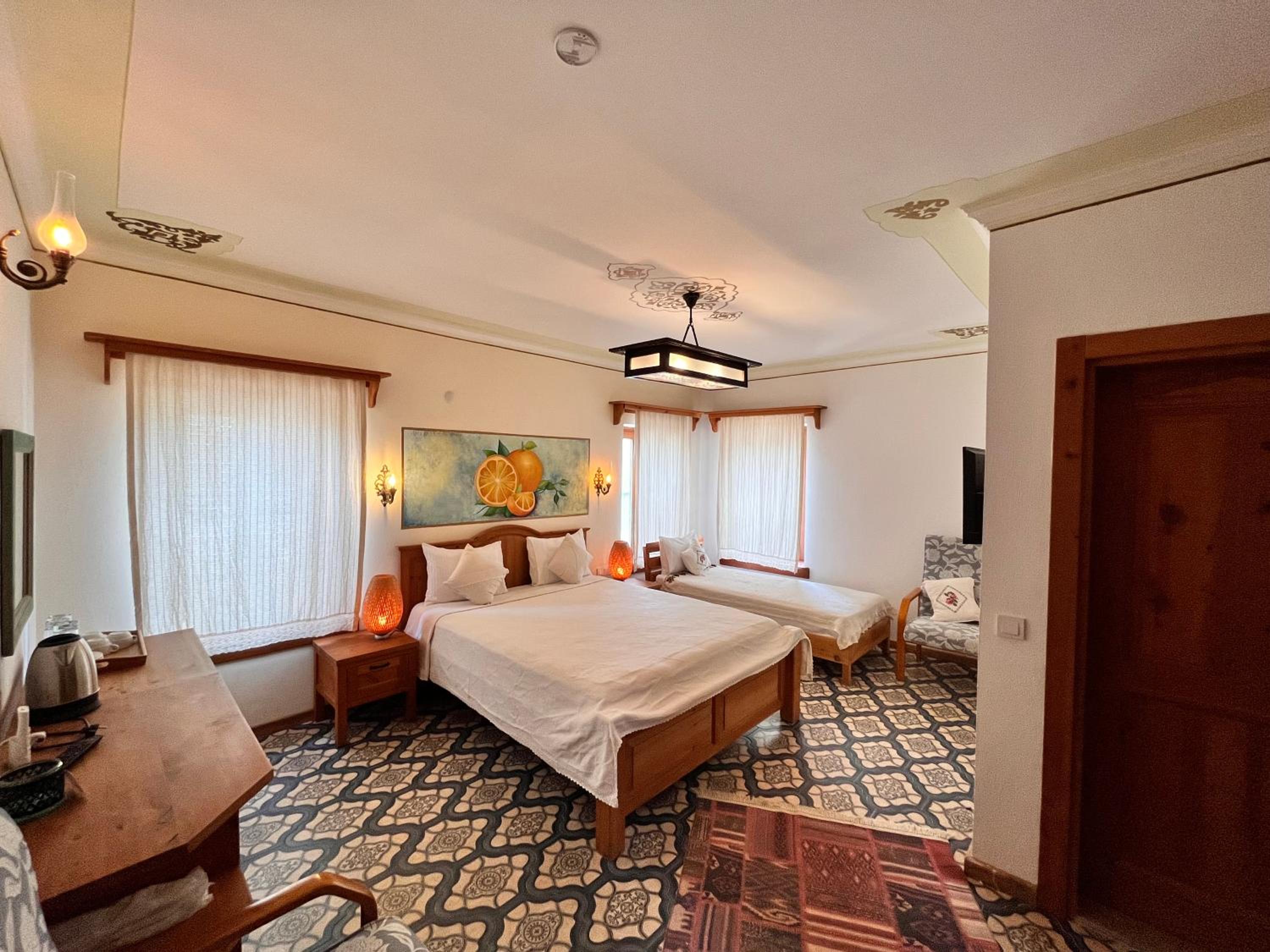 Deluxe Triple Room - Photo 4