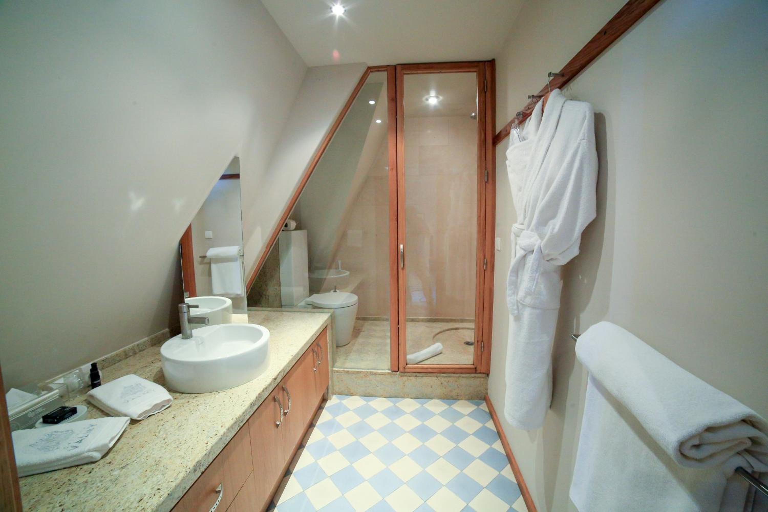 Standard Double or Twin Room photo 2