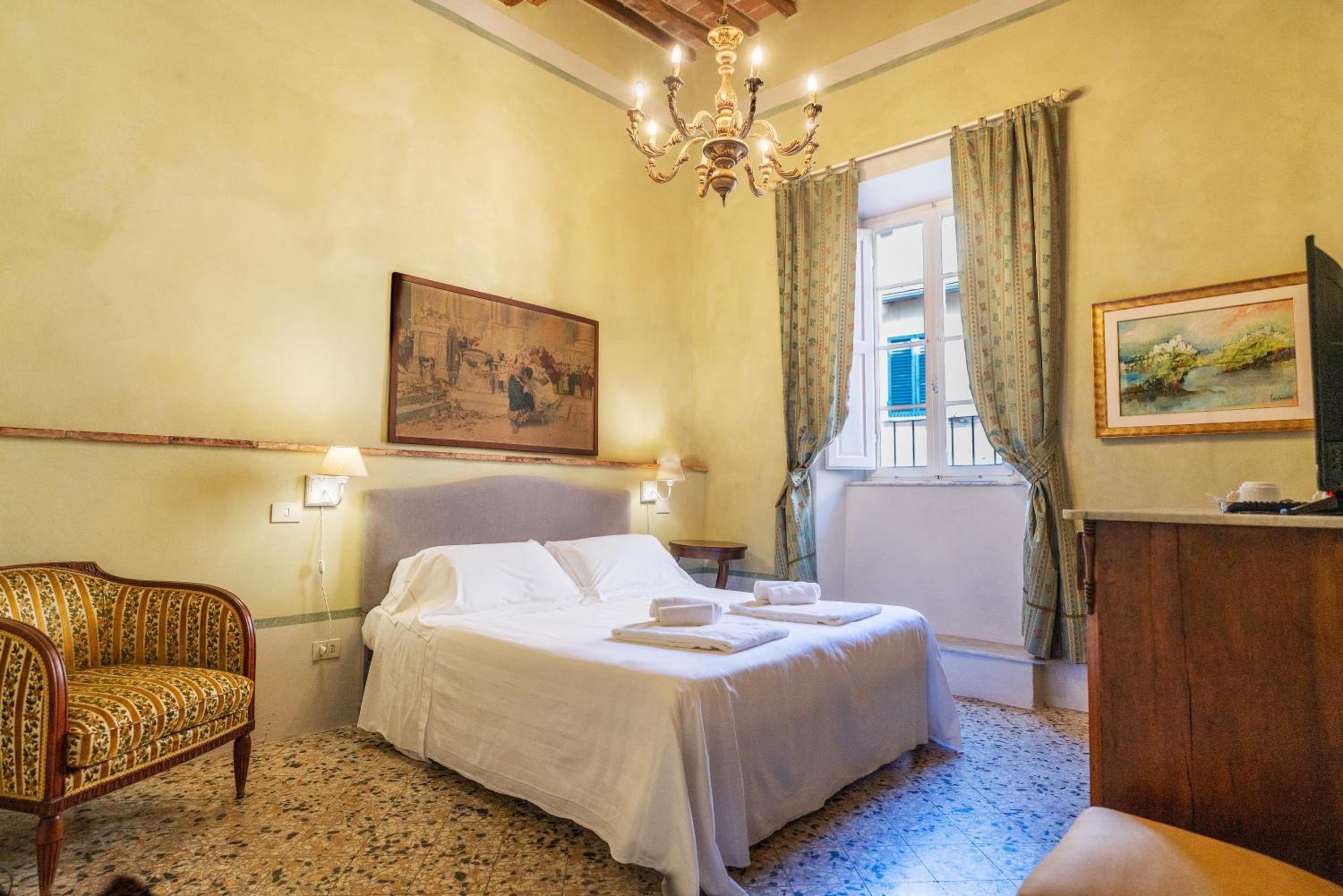 Double or Twin Room photo 1
