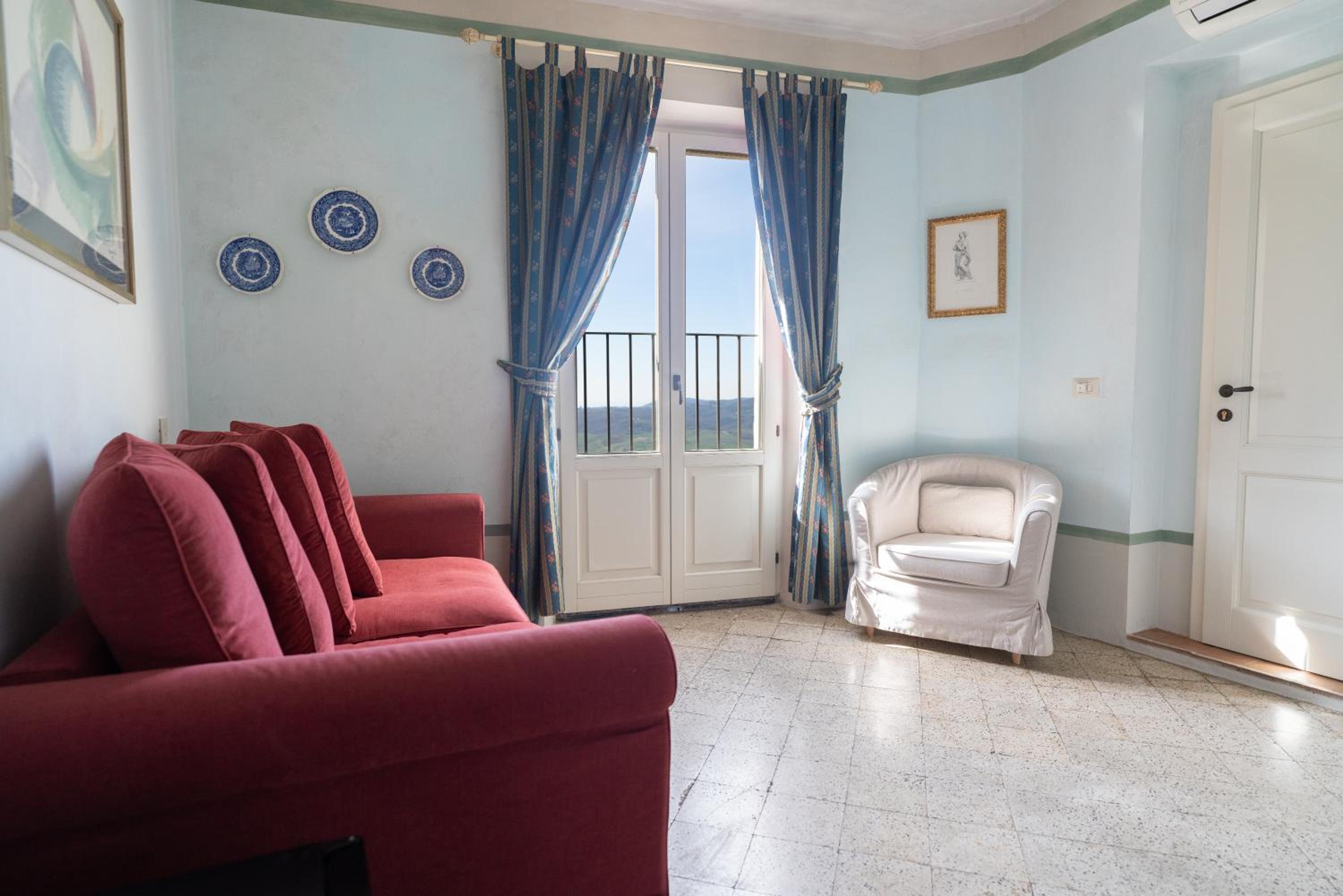 Triple Room photo 2
