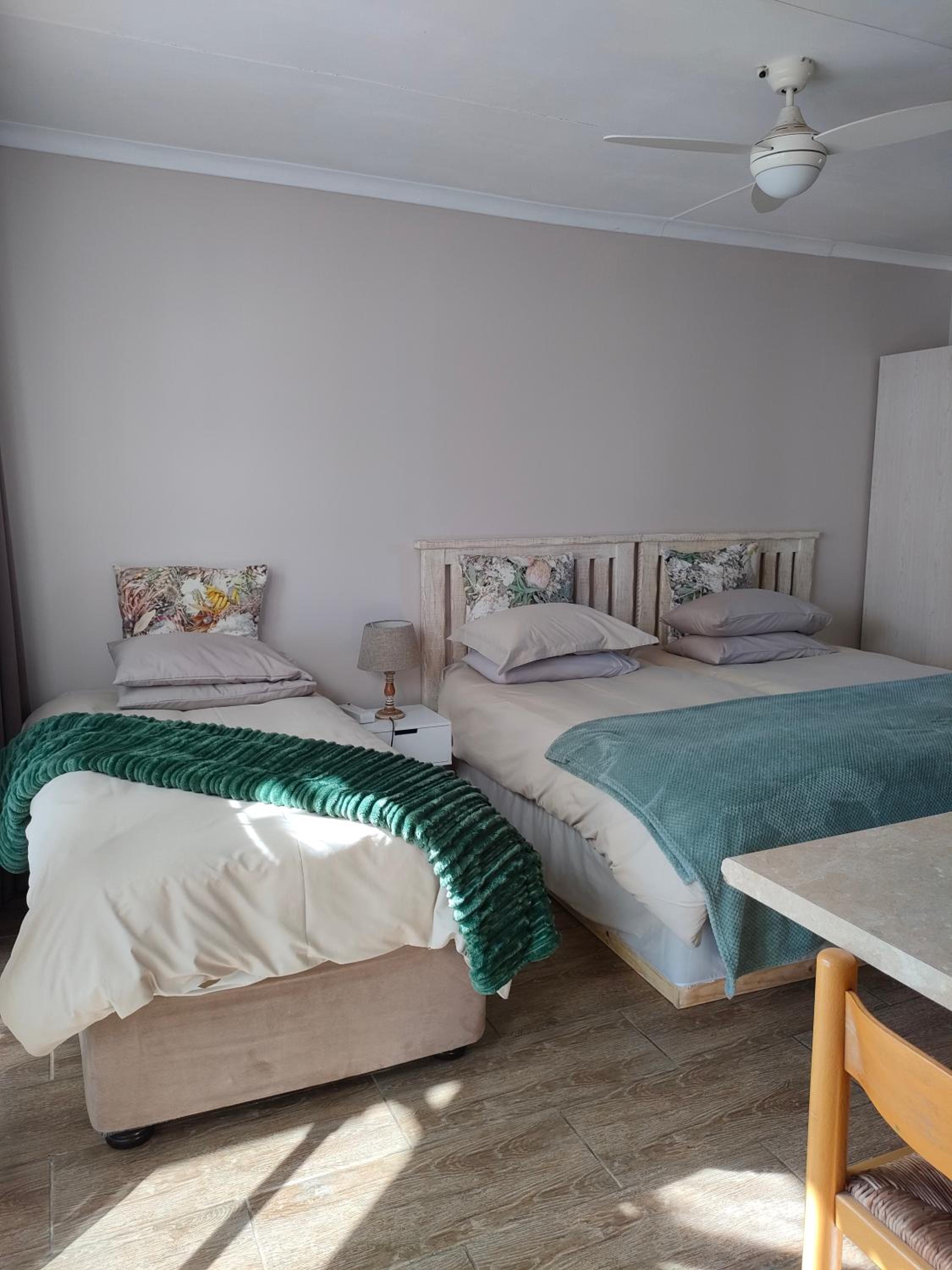 Budget Double Room - Photo 1