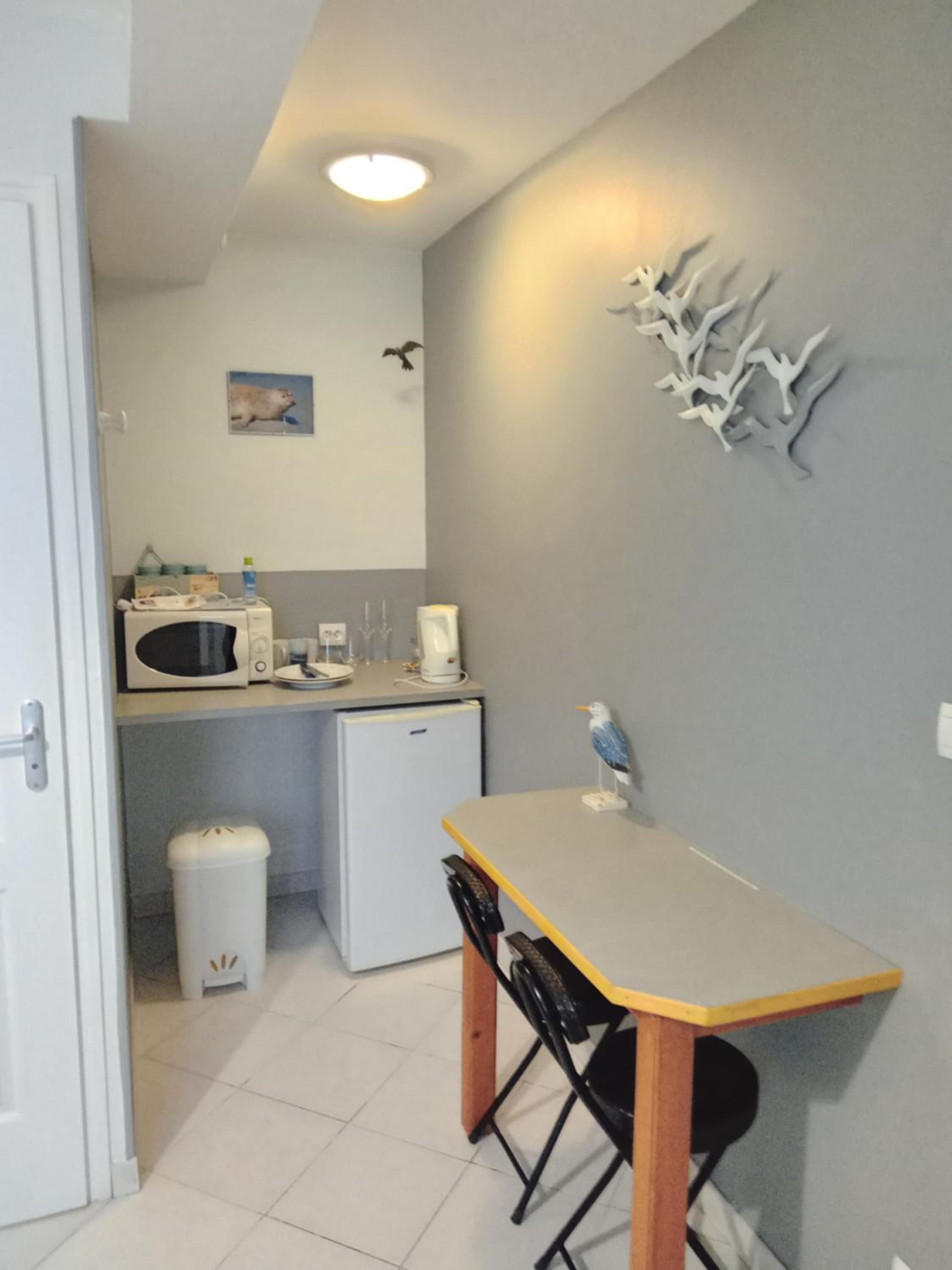 Double Room - Photo 8