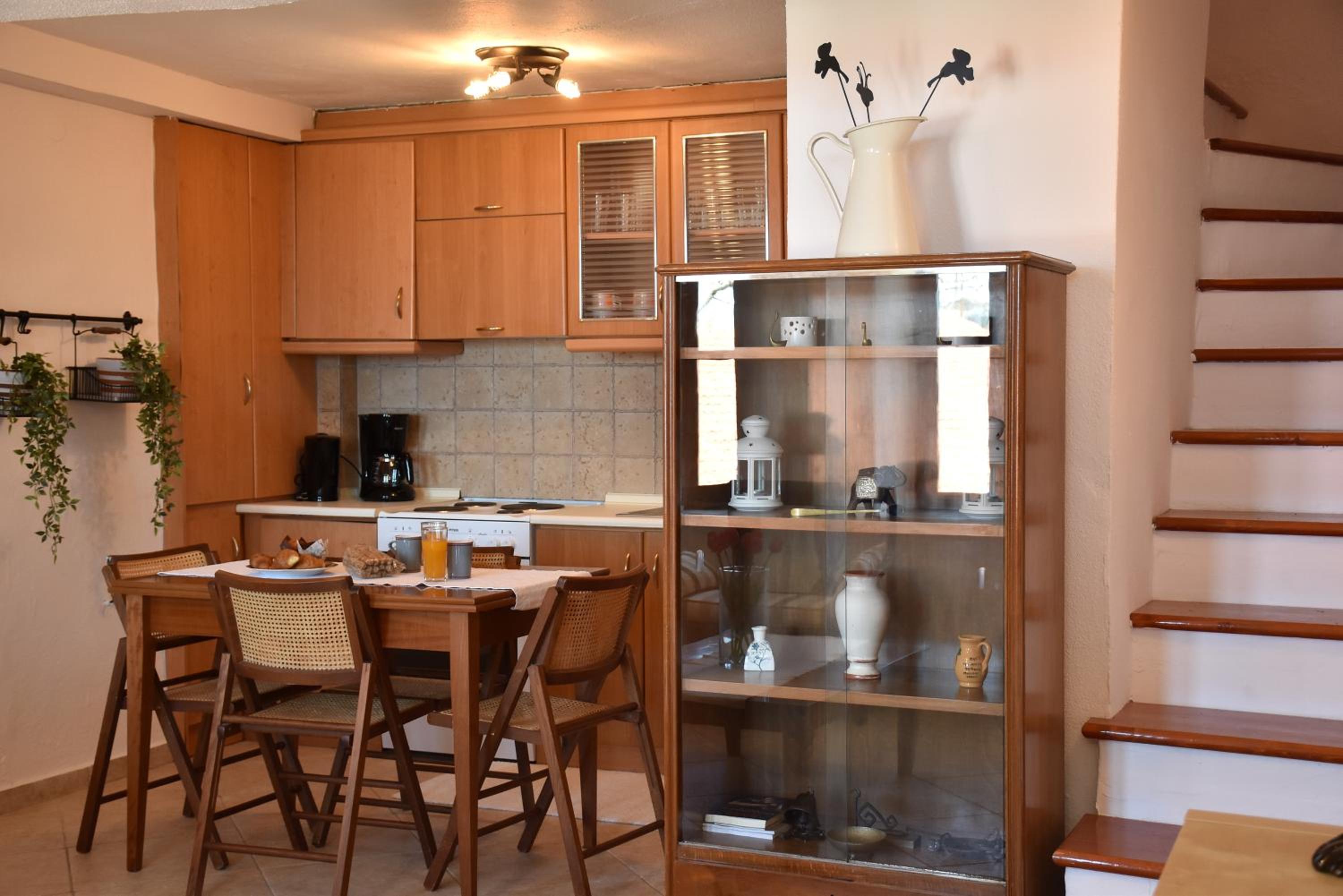 Three-Bedroom House photo 3