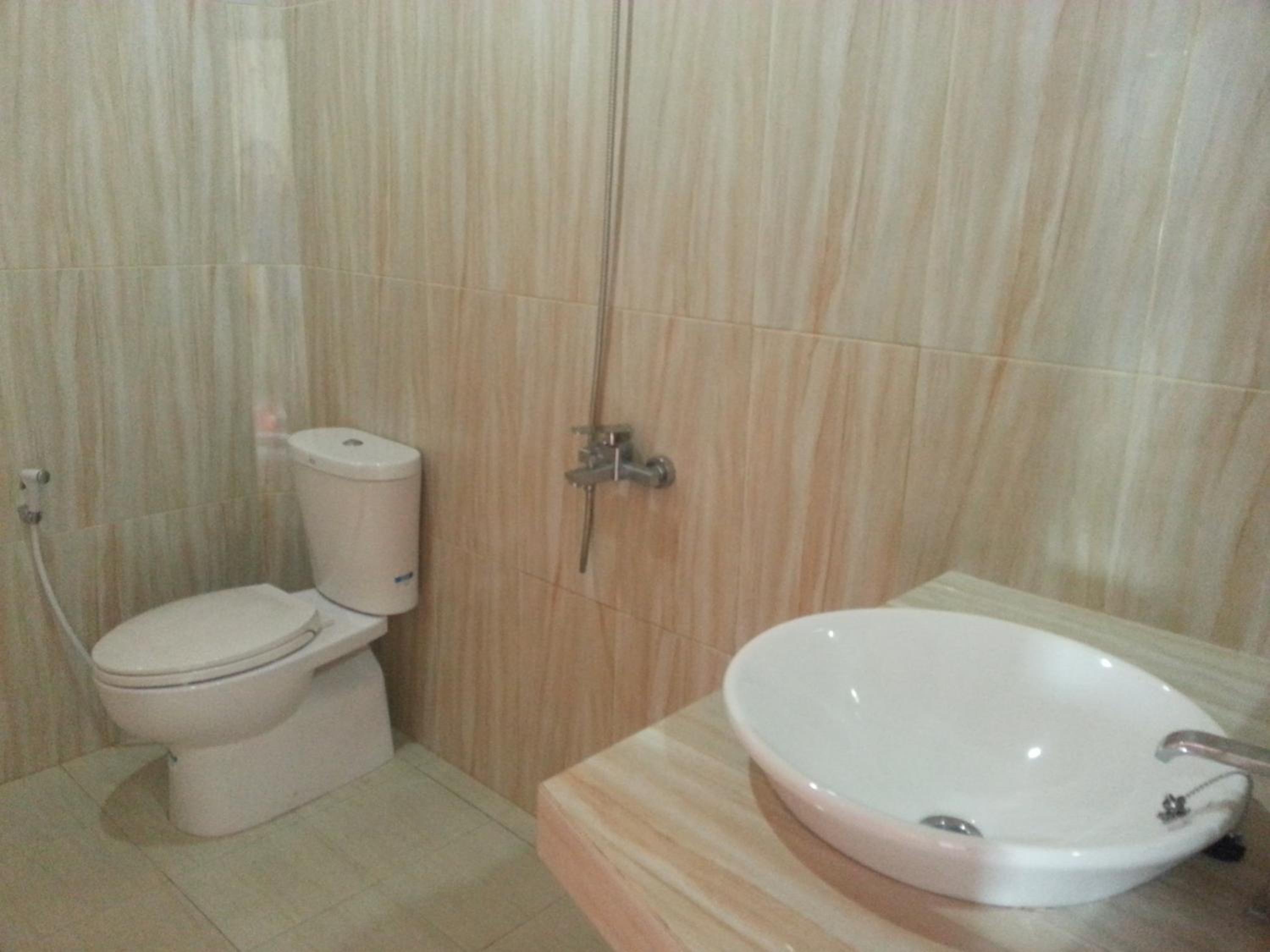 Deluxe Double Room with Lake View - Photo 10