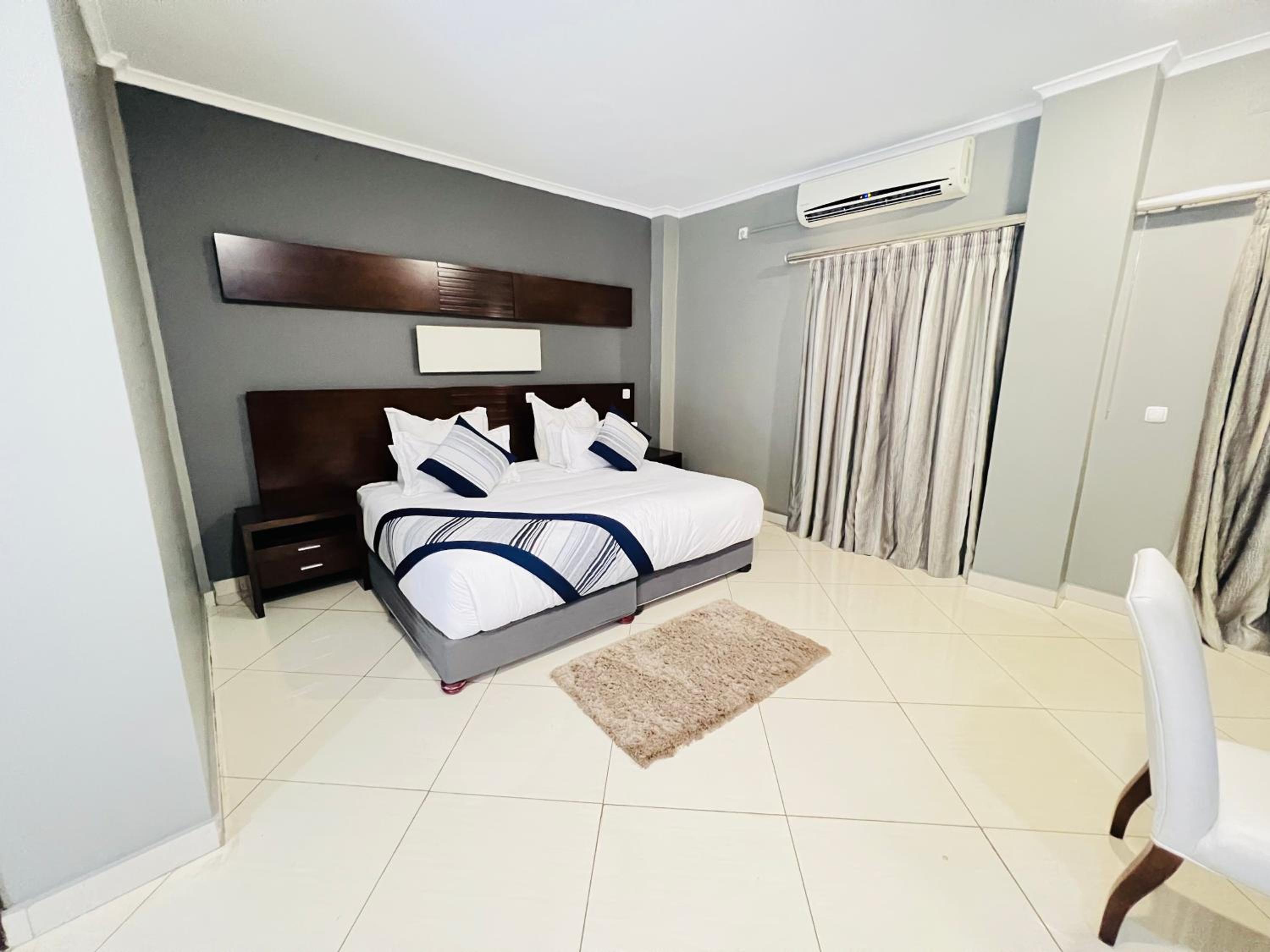 Deluxe Suite photo 1