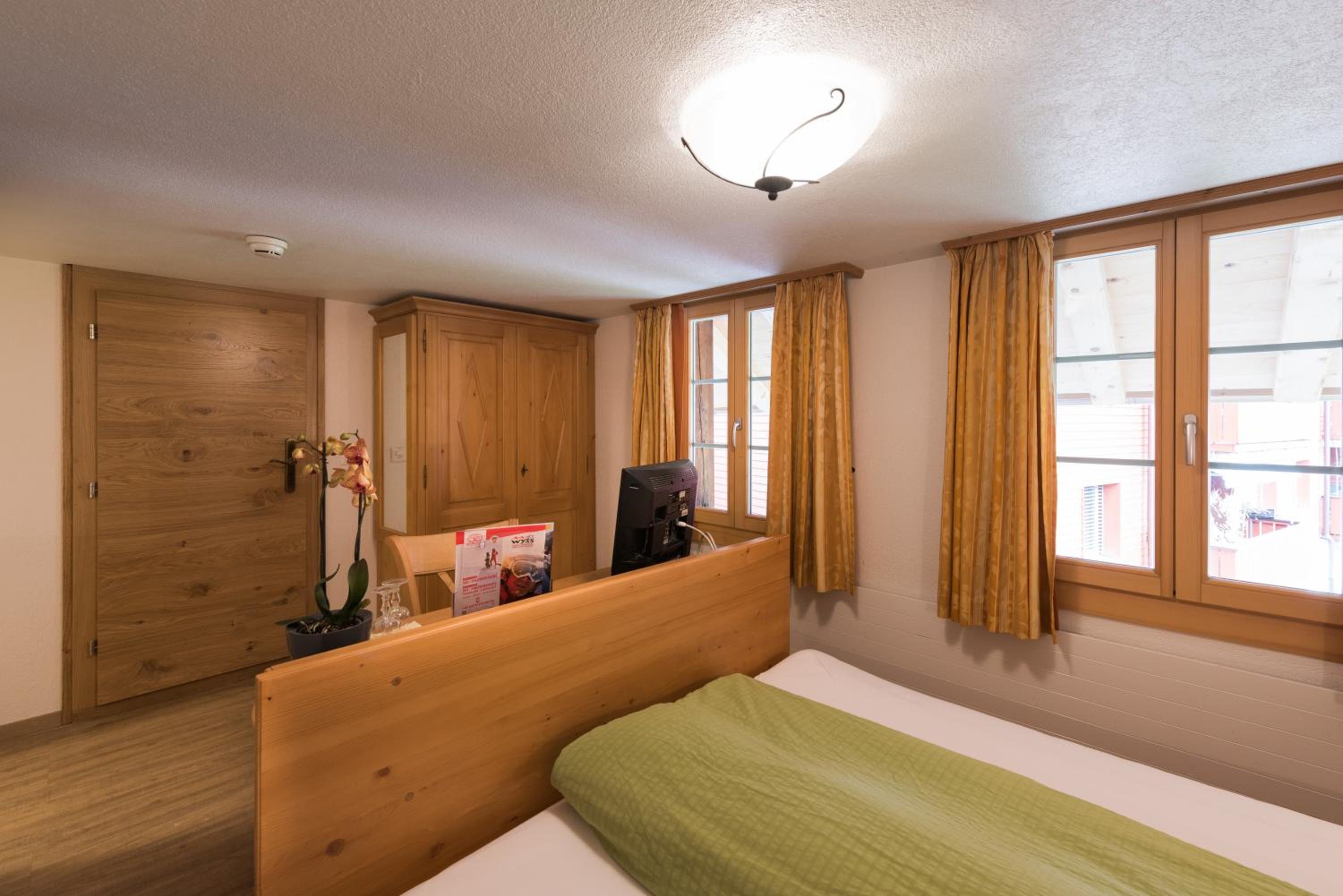 Single Room photo 2