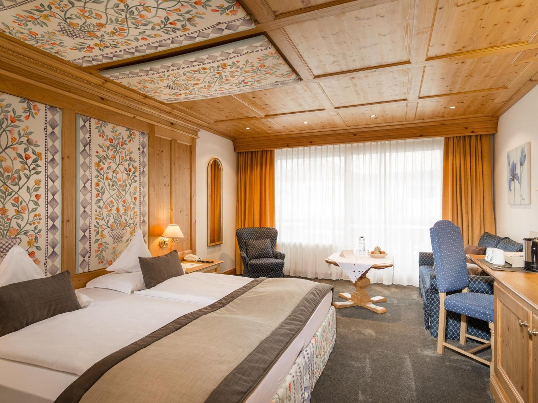 Superior Double Room with Balcony photo 3