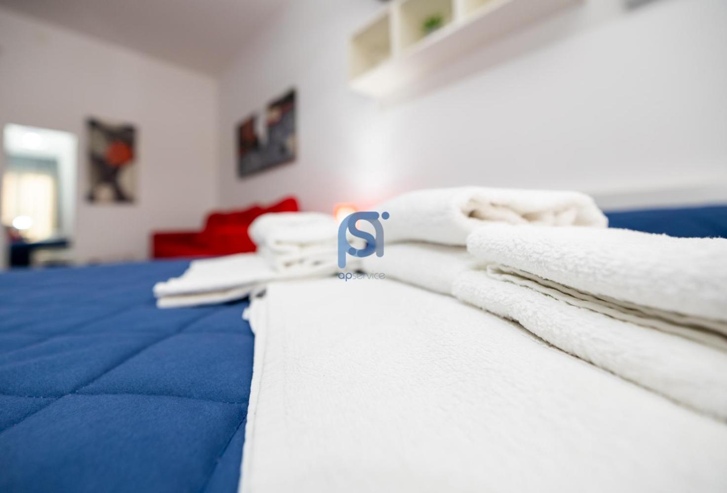 Double Room with Balcony and Sea View photo 3