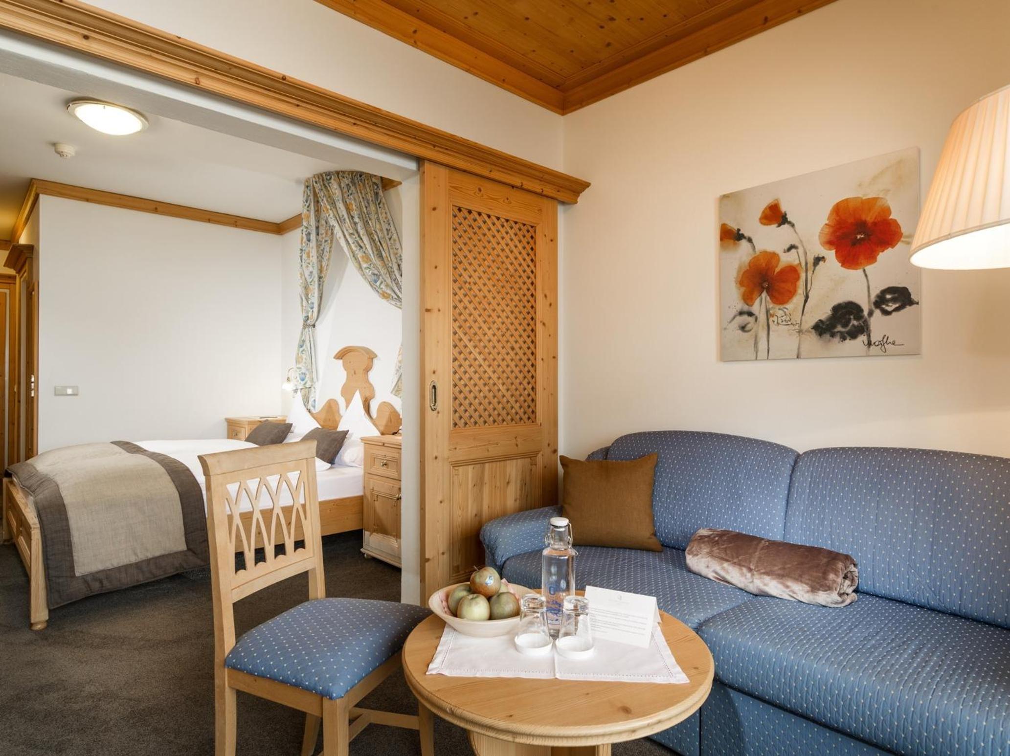 Deluxe Double Room with Balcony photo 1