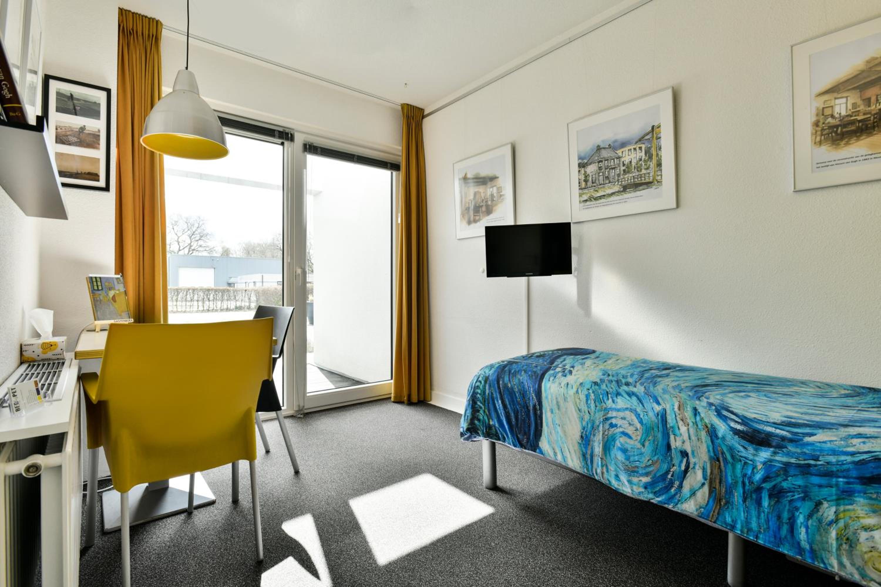 Budget Single Room photo 2
