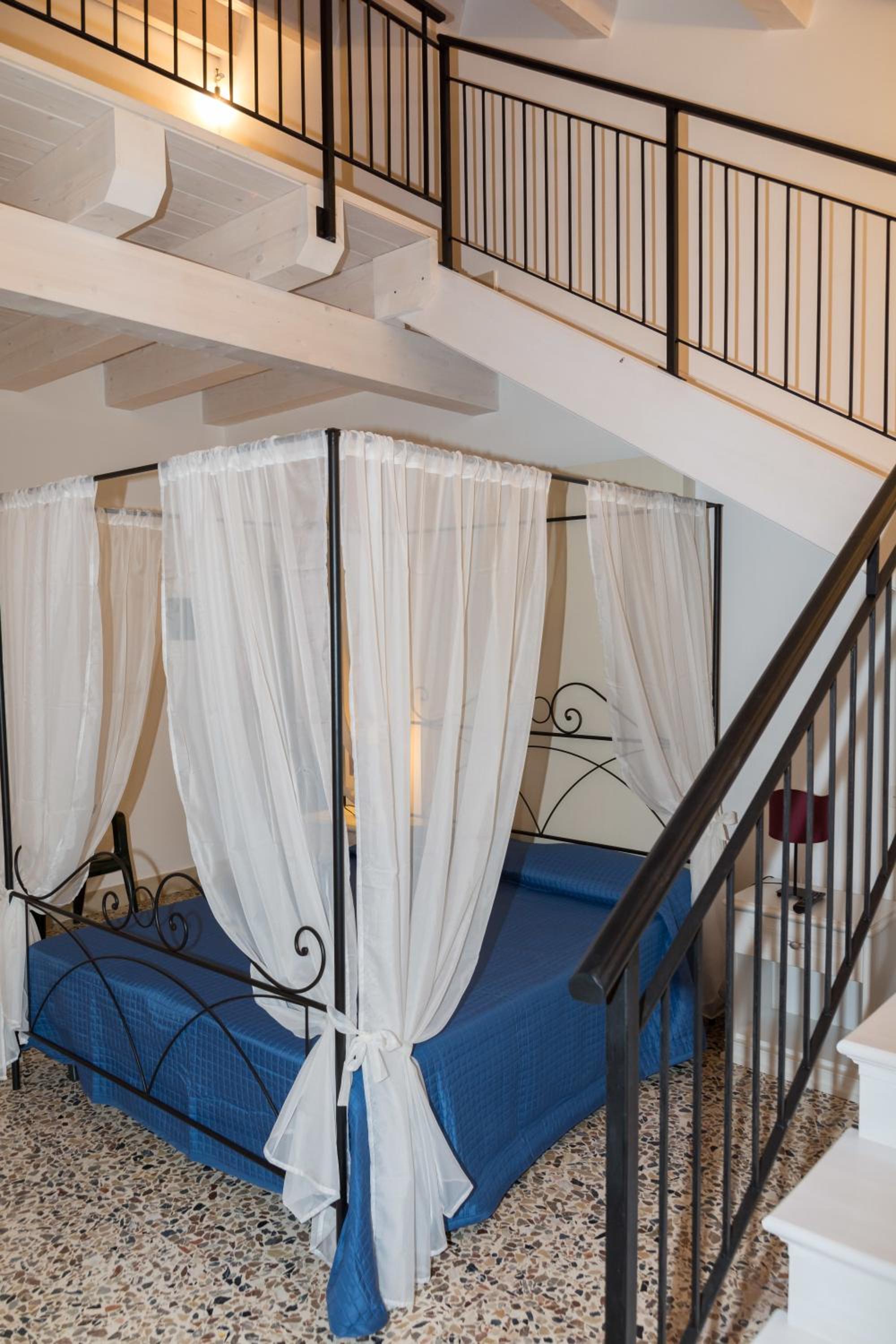 King Room with Pool View photo 2