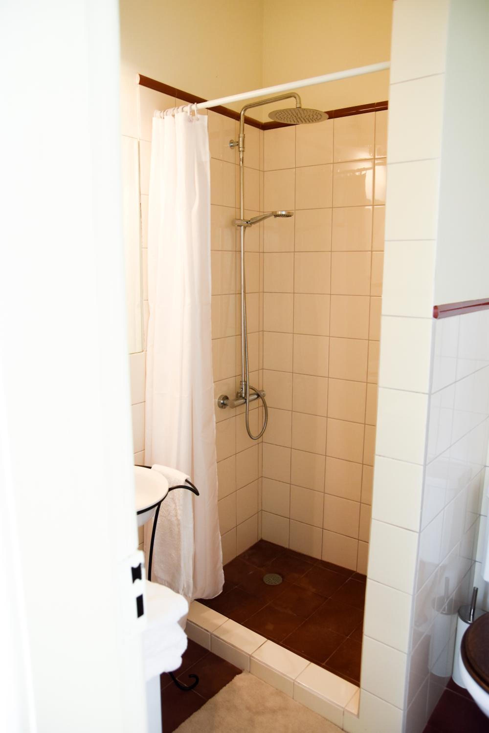 Family Room with Bathroom - Photo 8