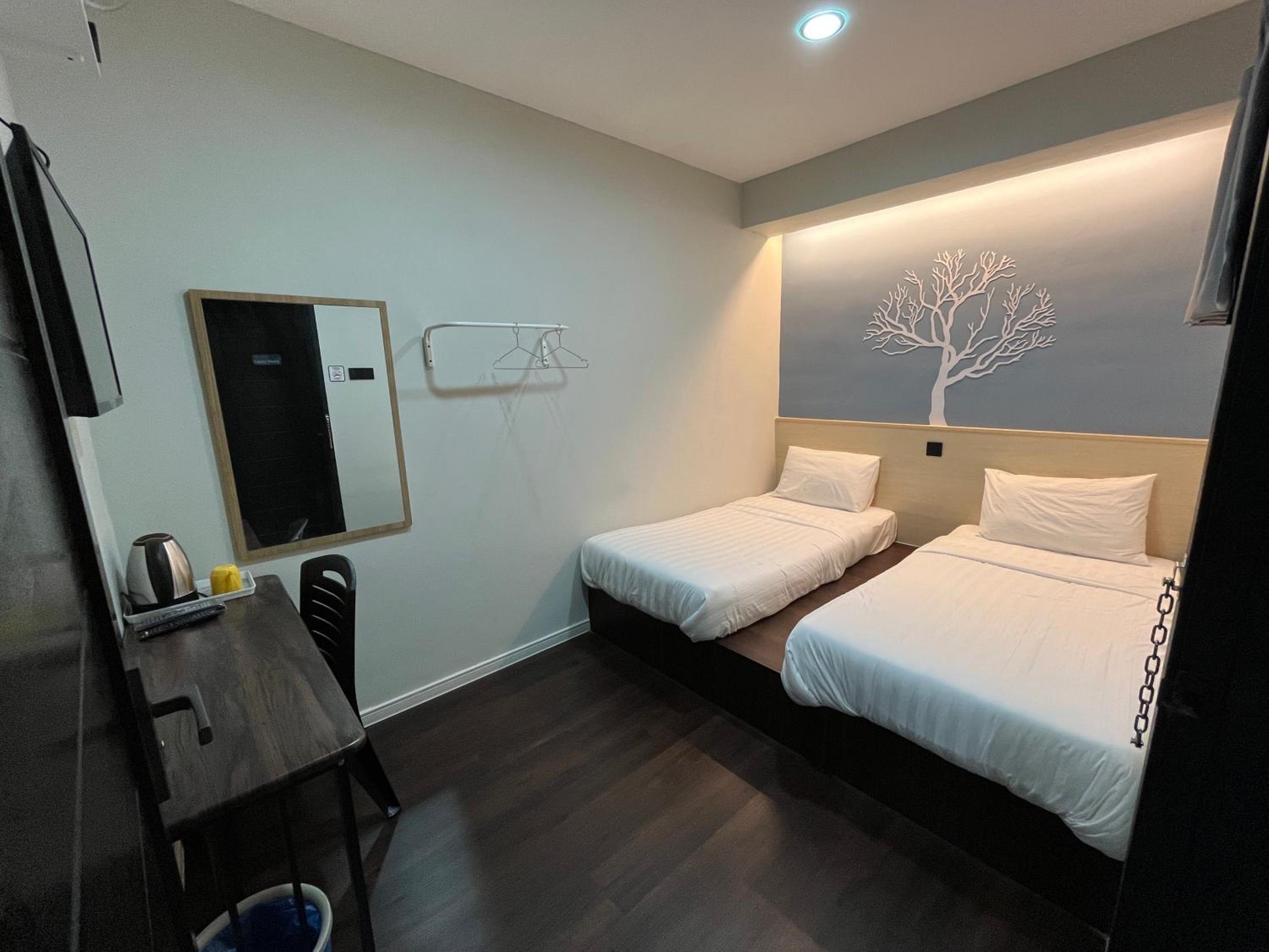 Standard Twin Room photo 2