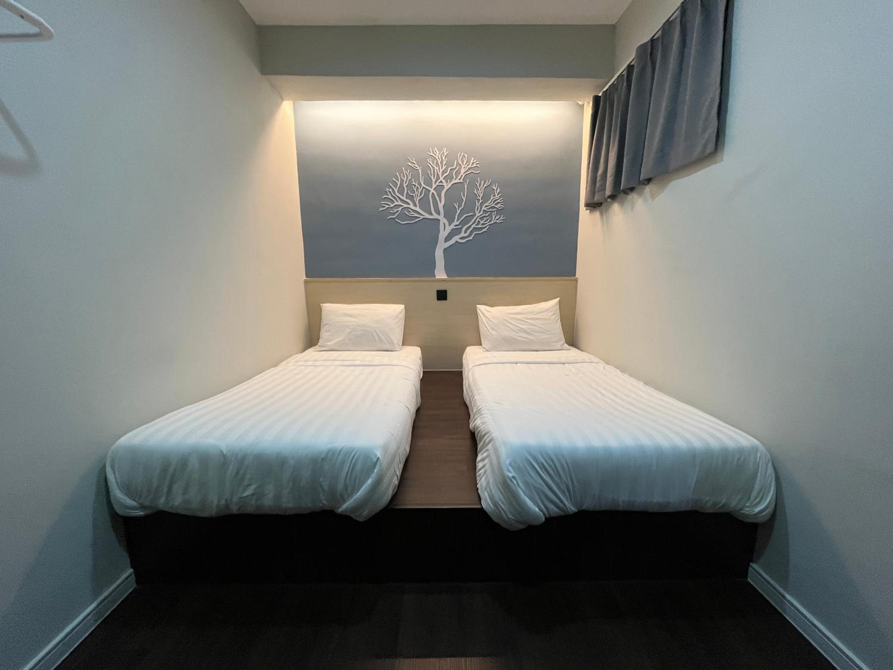 Standard Twin Room