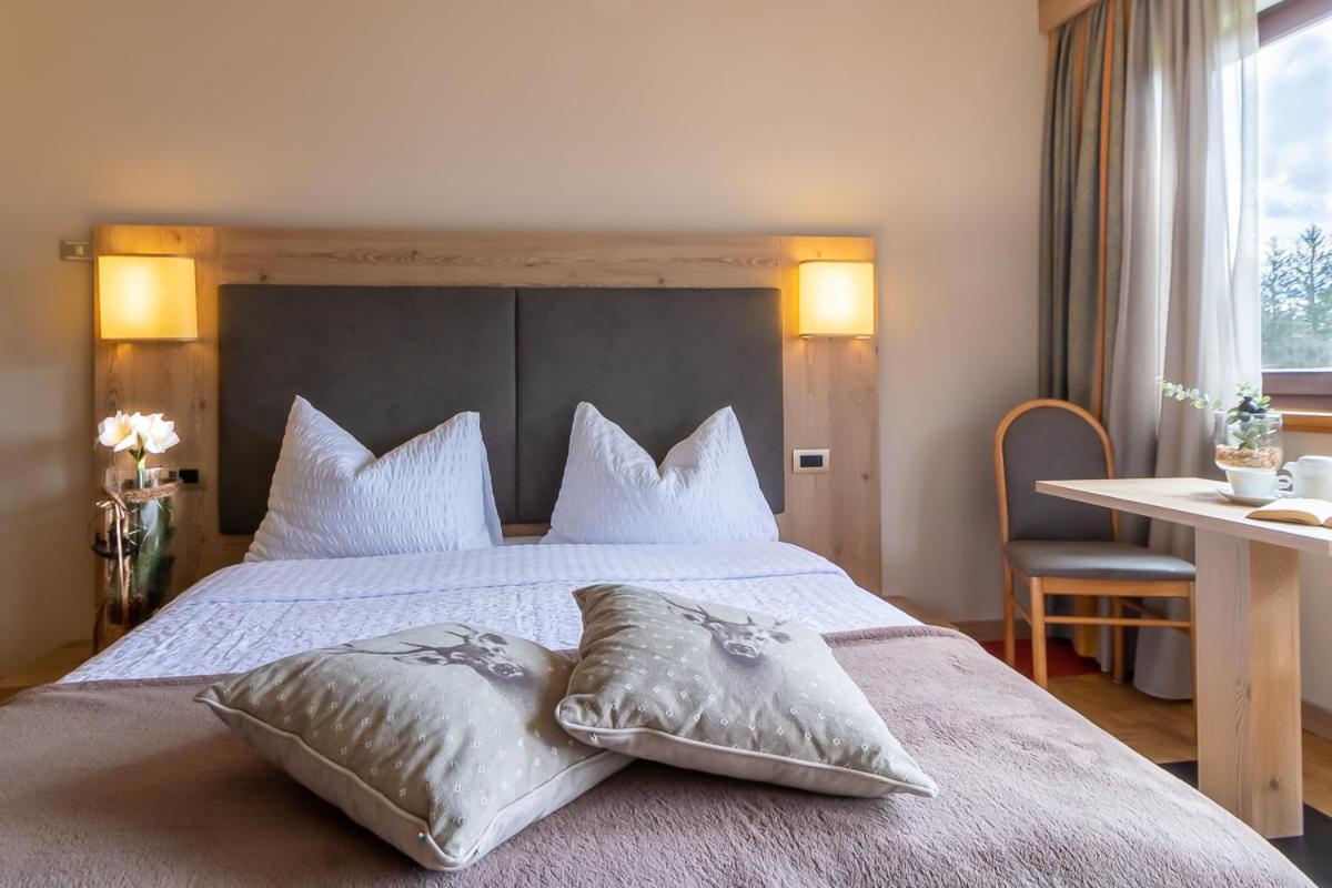 Superior Double or Twin Room photo 3