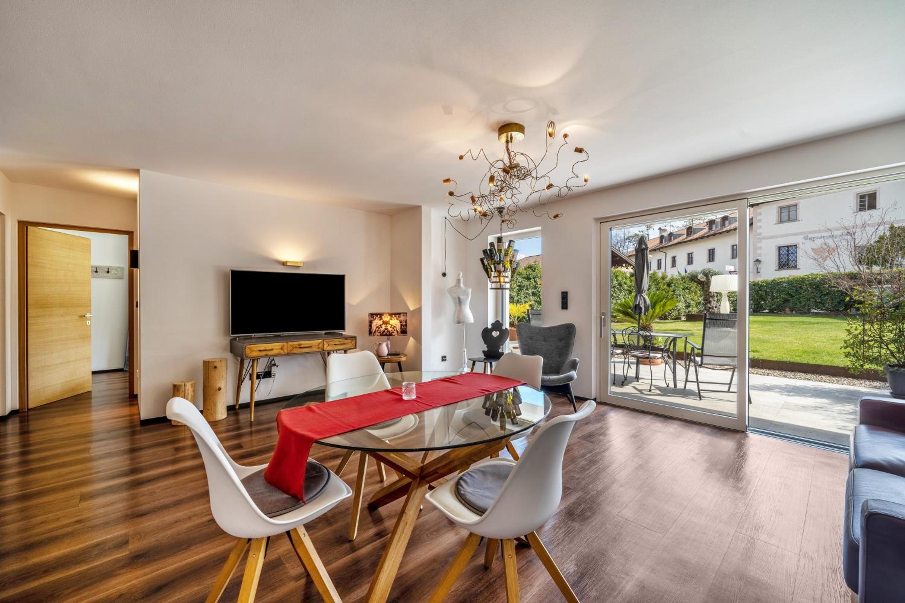 One-Bedroom Apartment with Garden