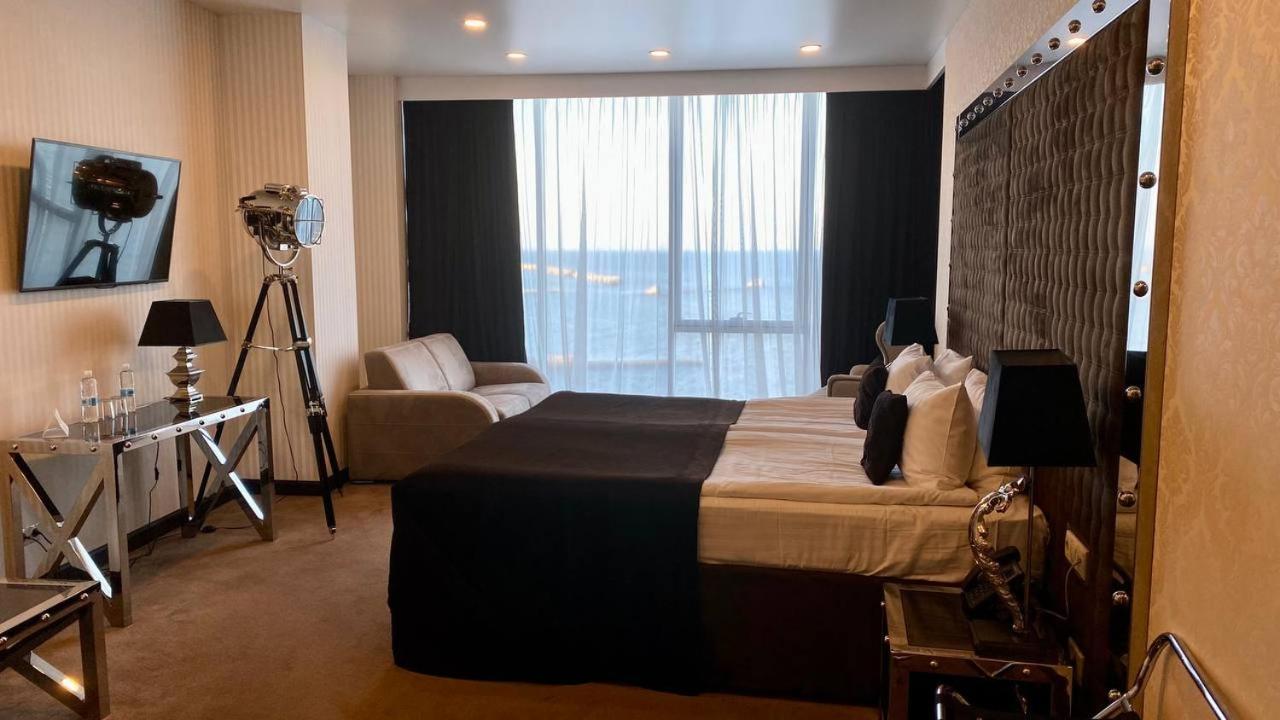 Standard Double or Twin Room with Sea View photo 3