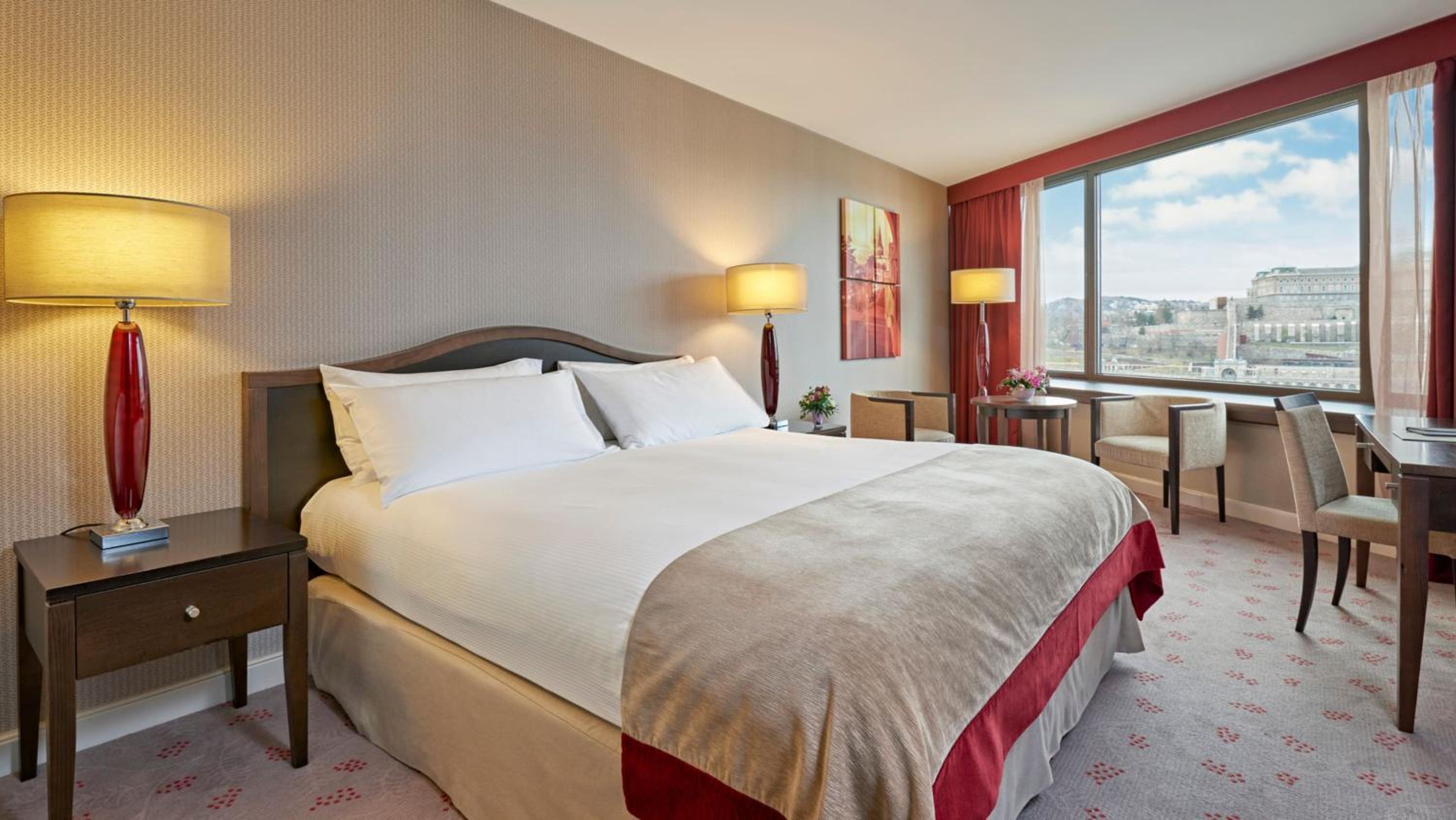 Premium Queen Room with River View - Top Floor - Photo 5