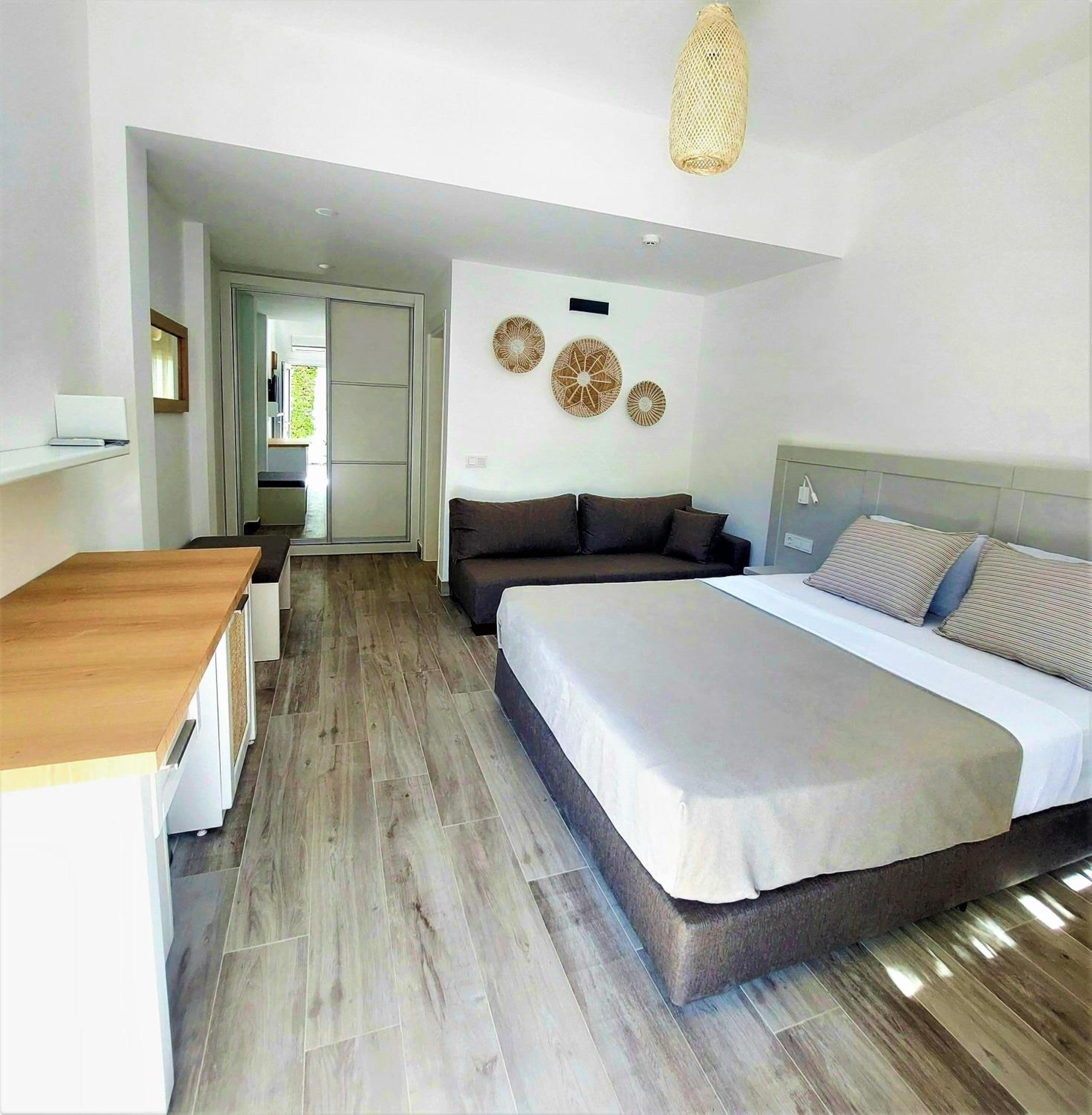 Standard  Room - Photo 11