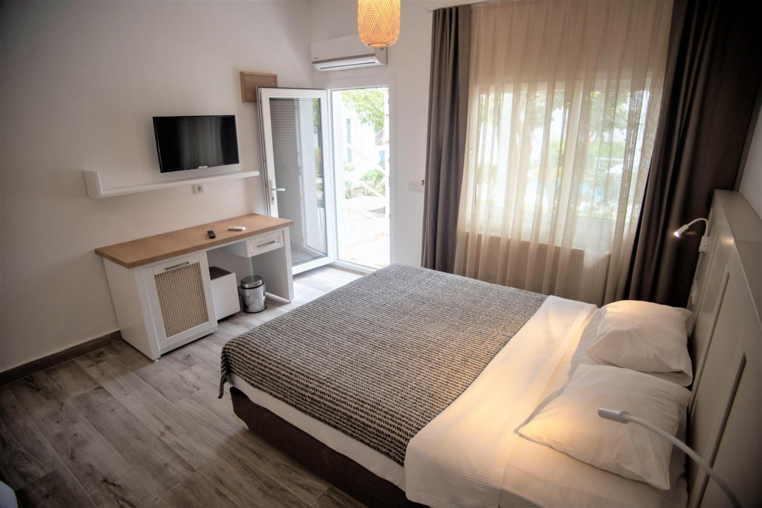 Standard  Room - Photo 8
