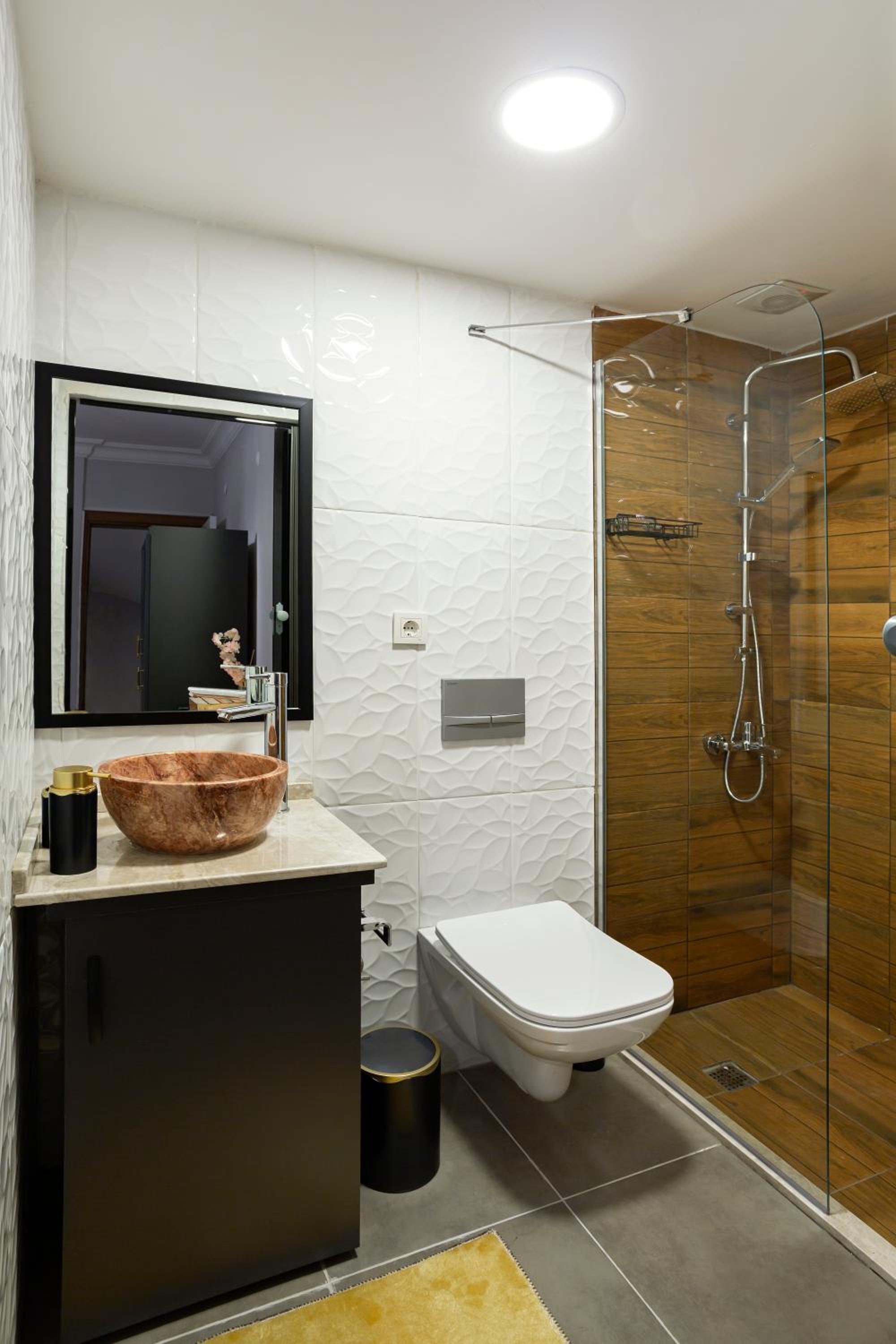 Double Room with Balcony - Photo 7