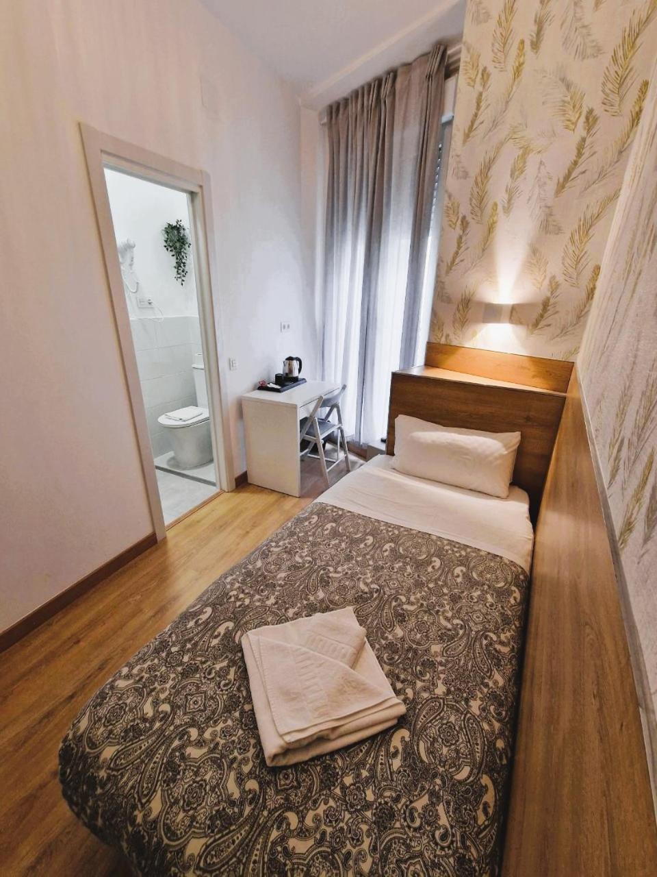 Habitación Individual Estándar con Baño Privado