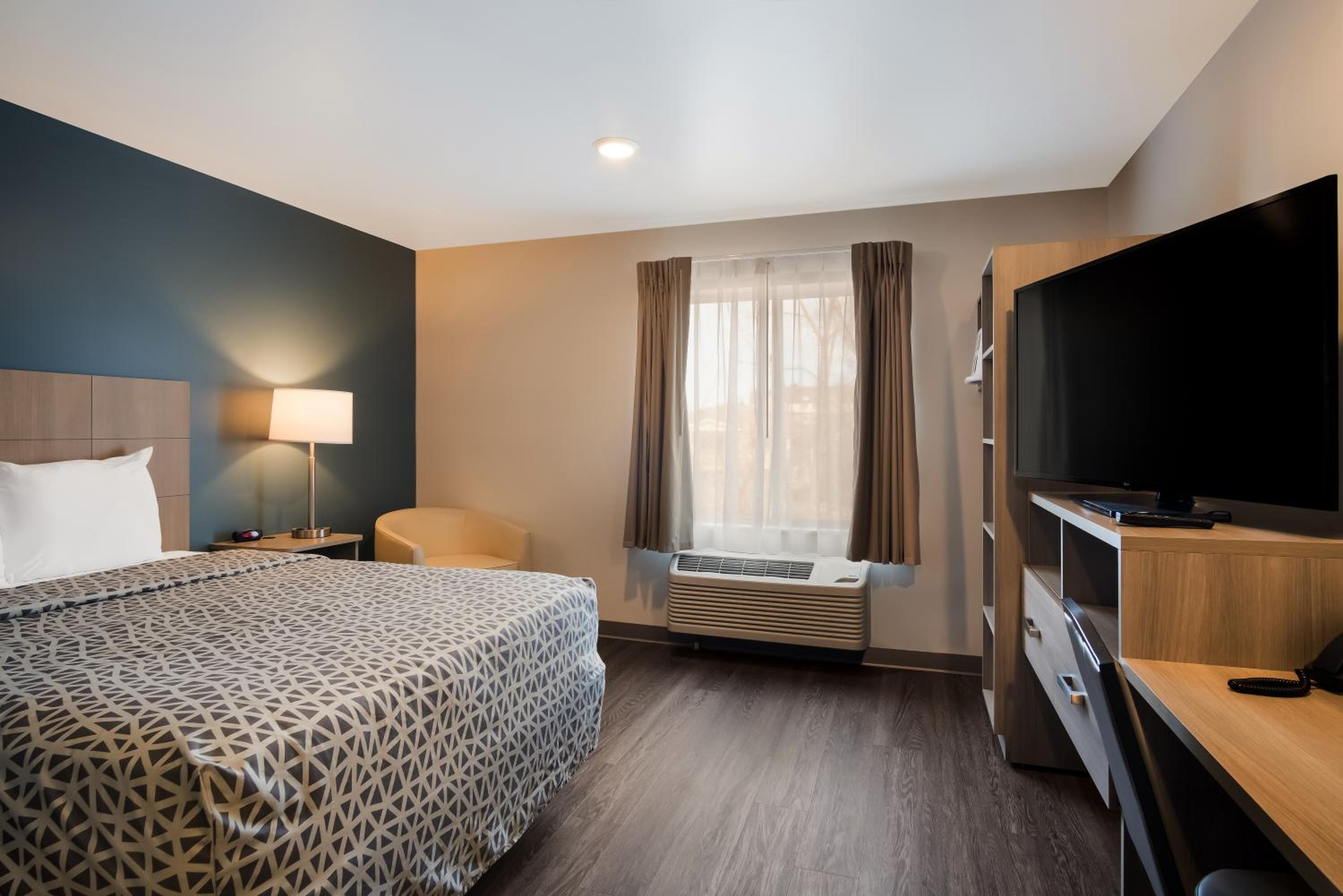 QUEEN SUITE - Photo 3