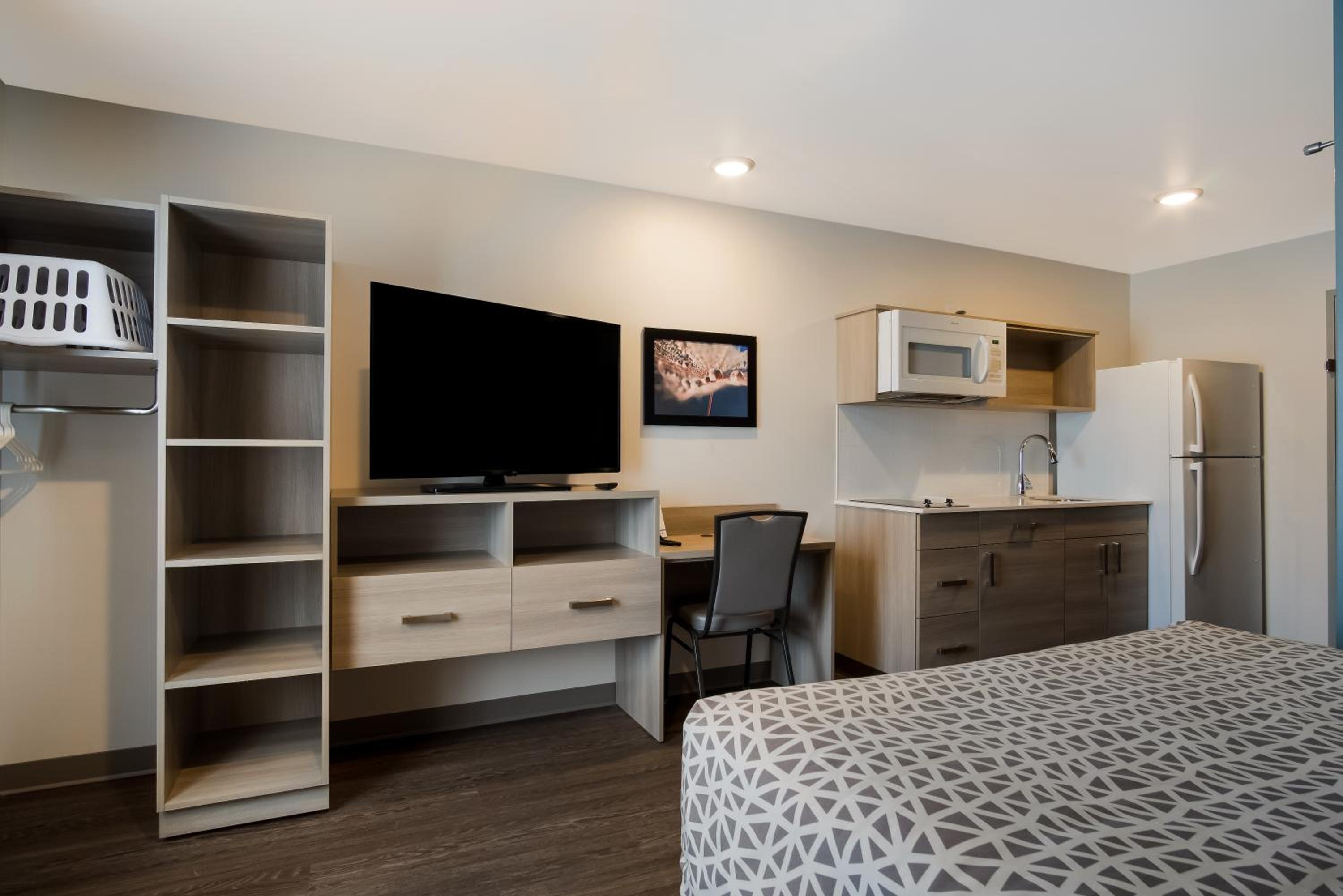 QUEEN SUITE - Photo 4