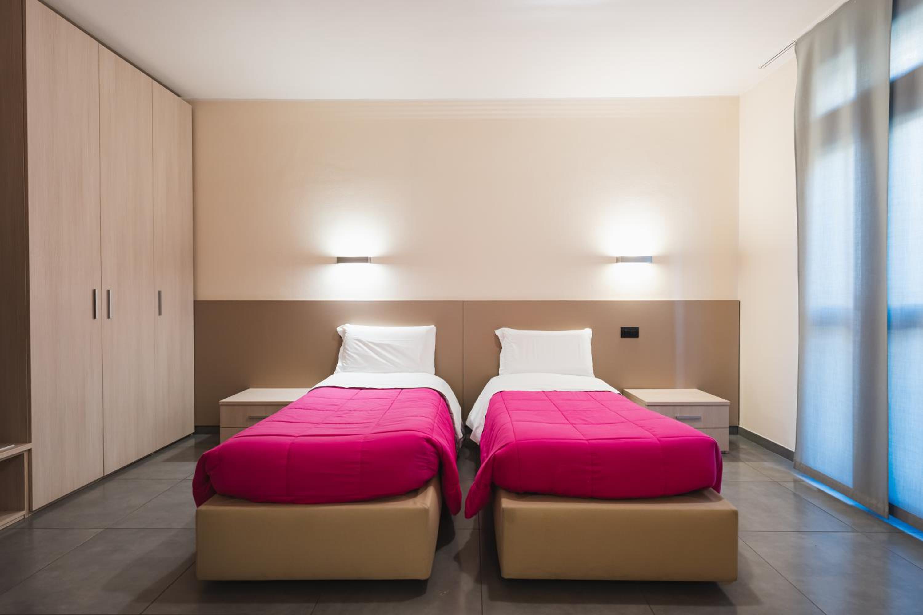 Quadruple Room - Photo 3