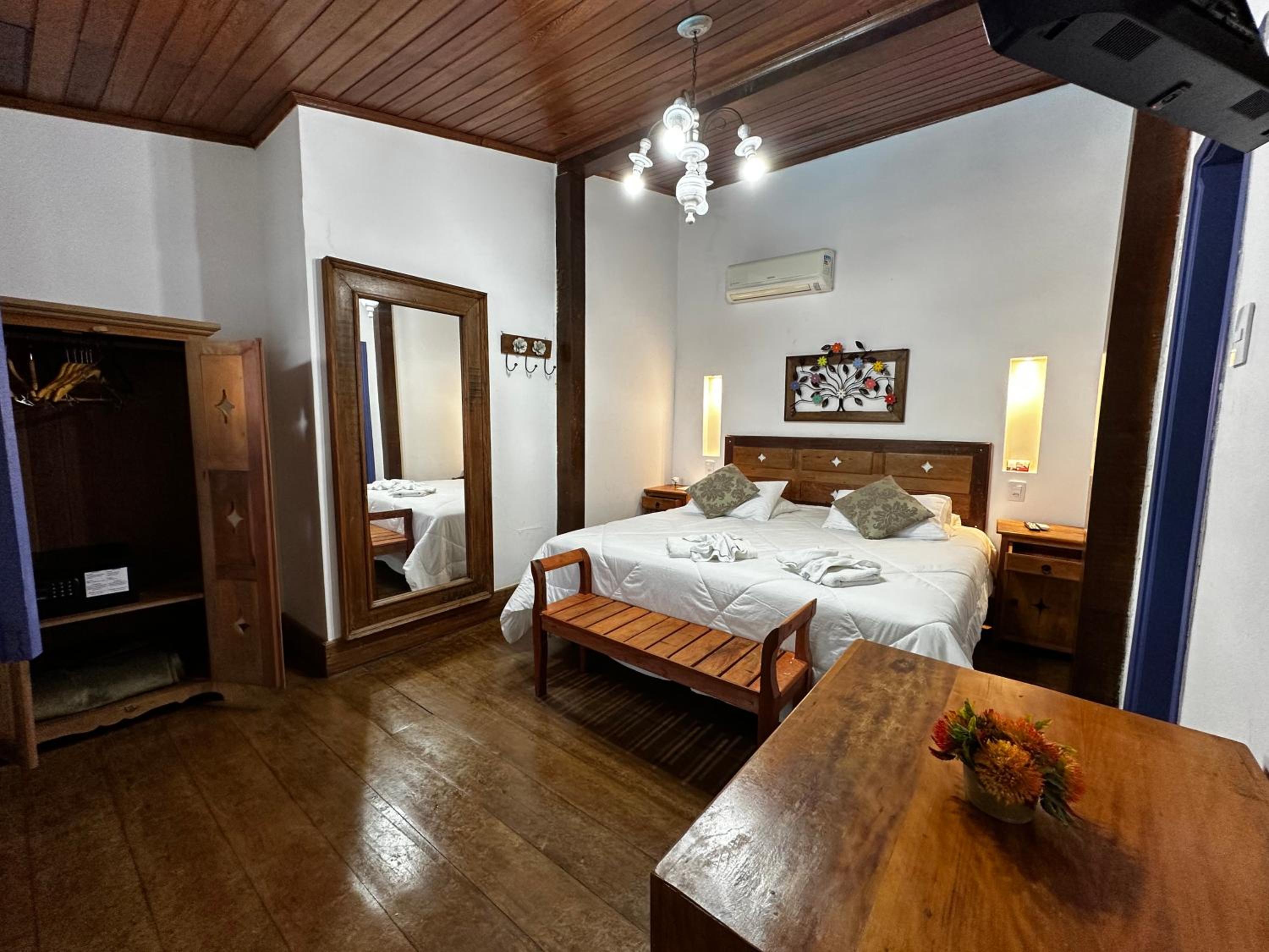 Double Room with Spa Bath photo 1
