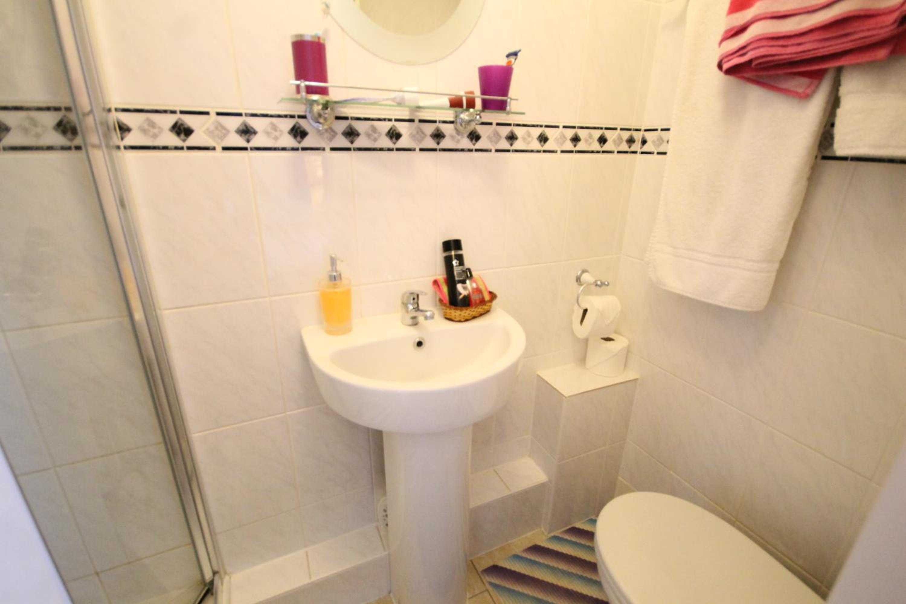Single Room photo 3