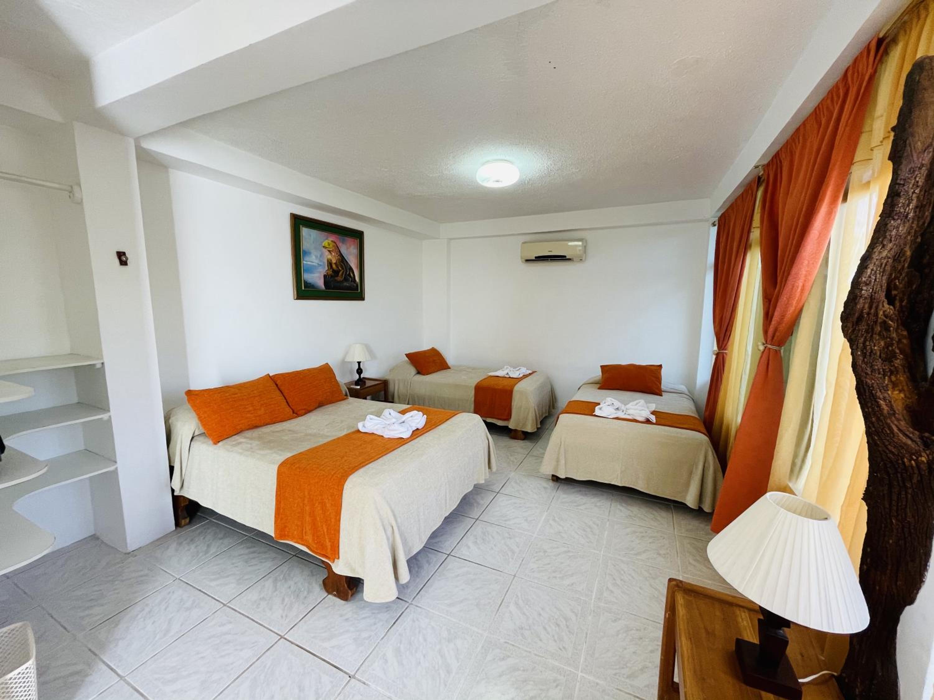 Standard Triple Room photo 3