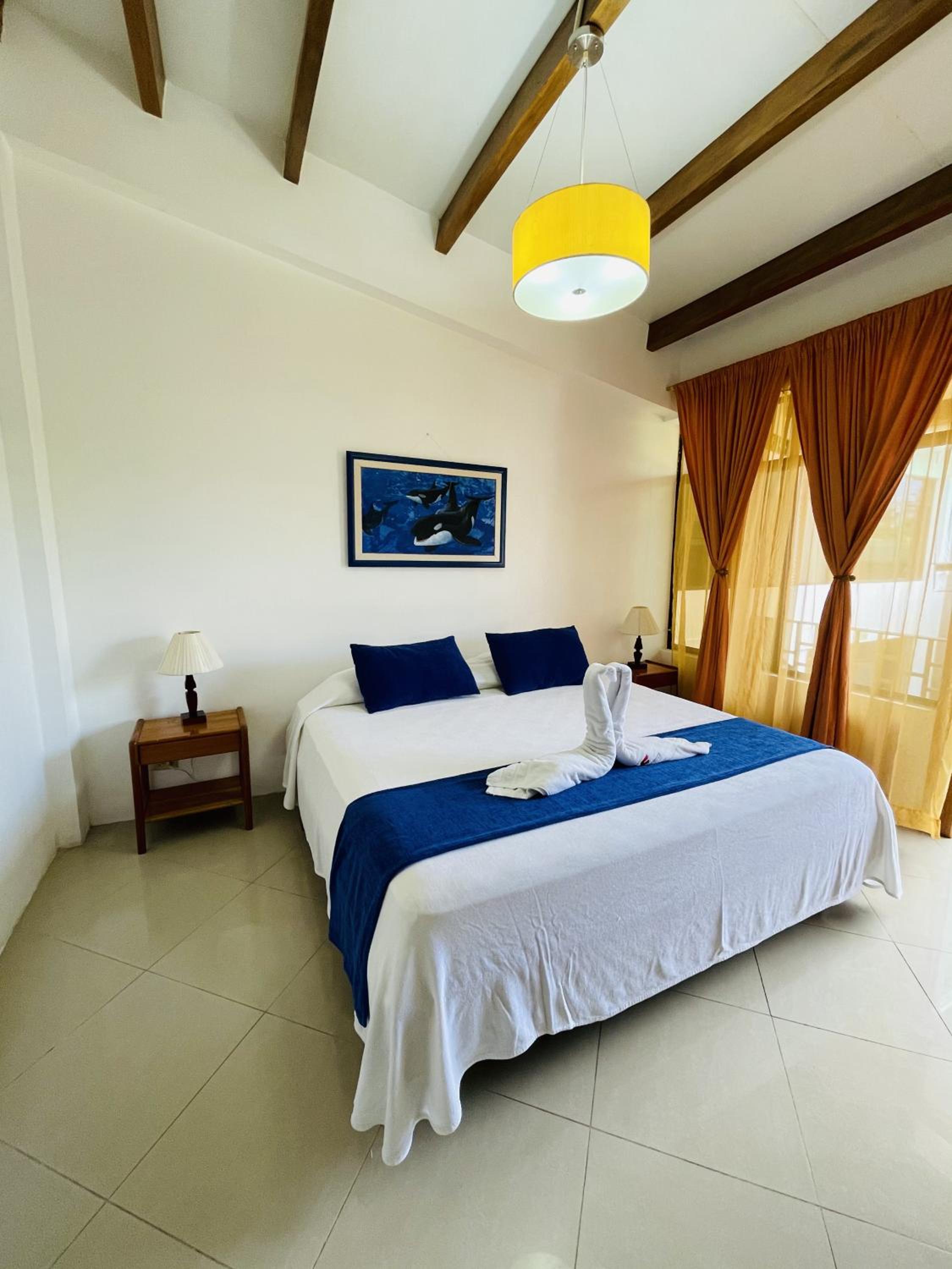 Standard King Room photo 2