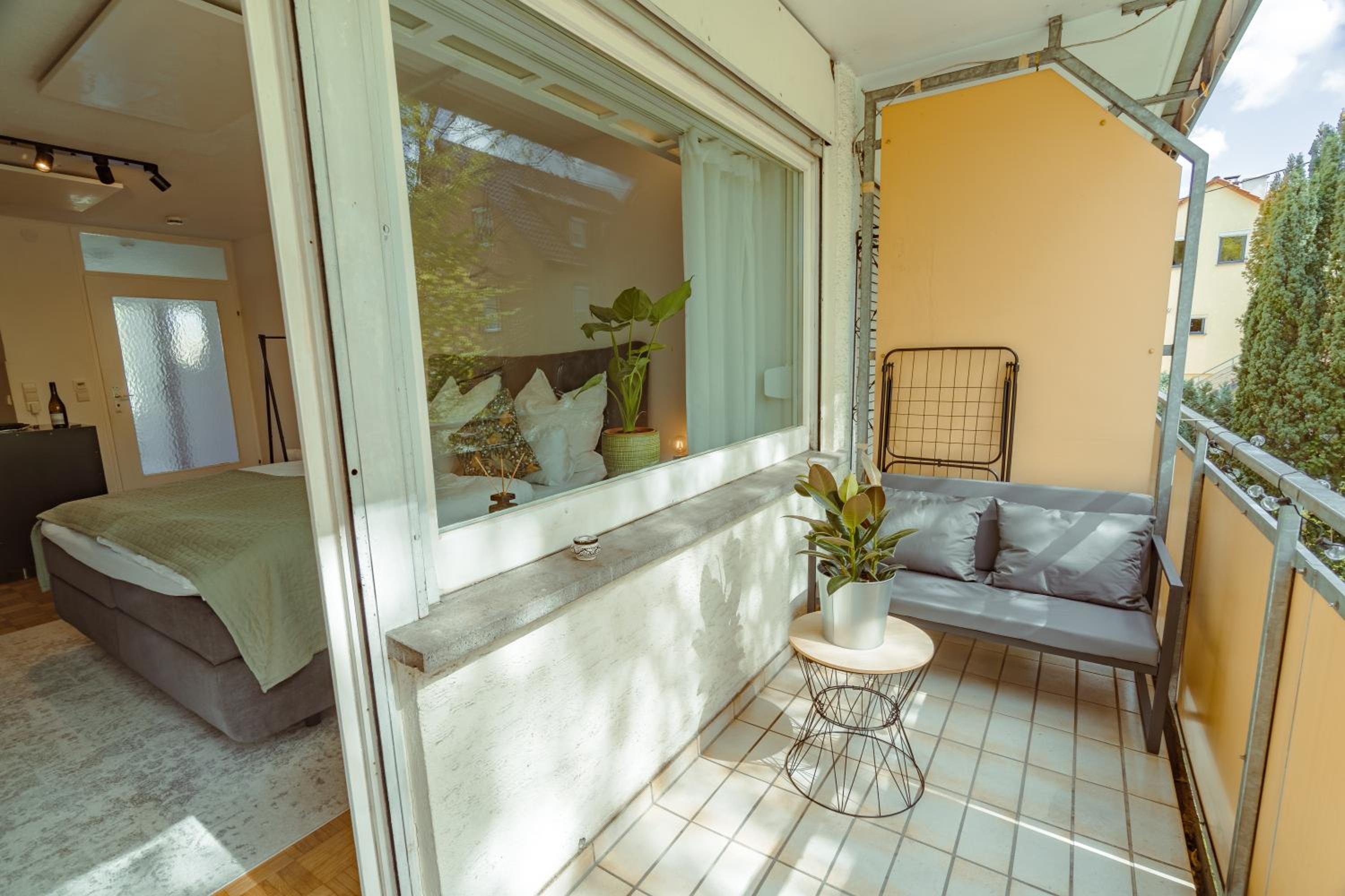 Studio with Balcony photo 3