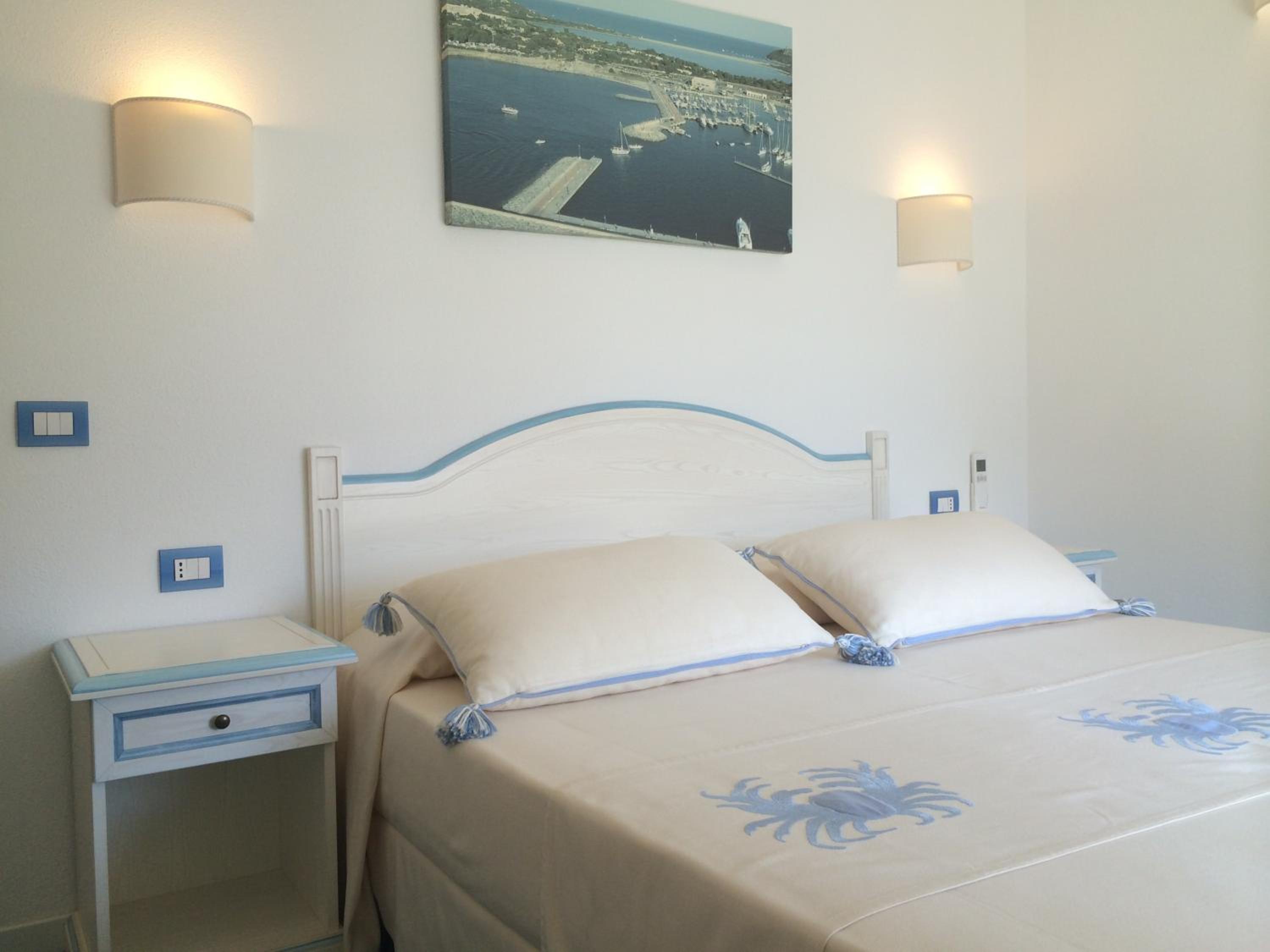 Deluxe Double Room - Photo 10