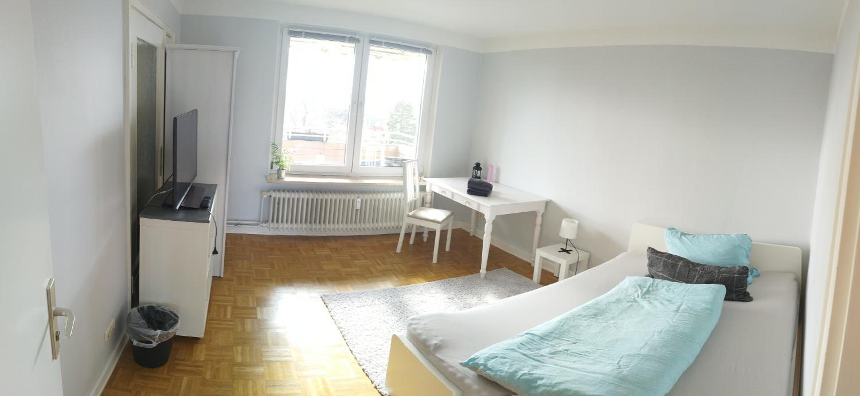 Three-Bedroom Apartment photo 3