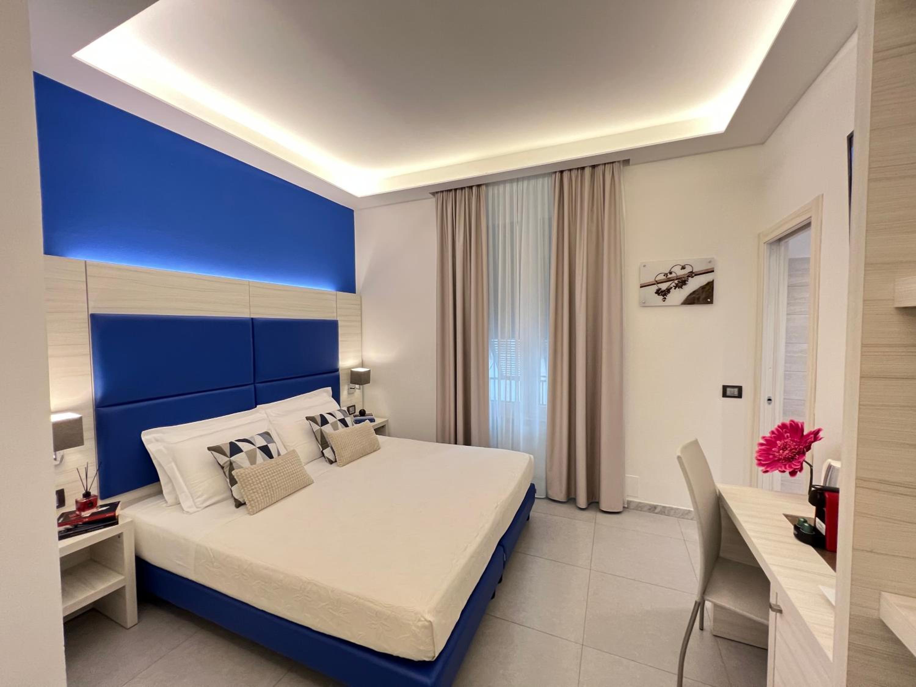 Double Room with Private Bathroom photo 1