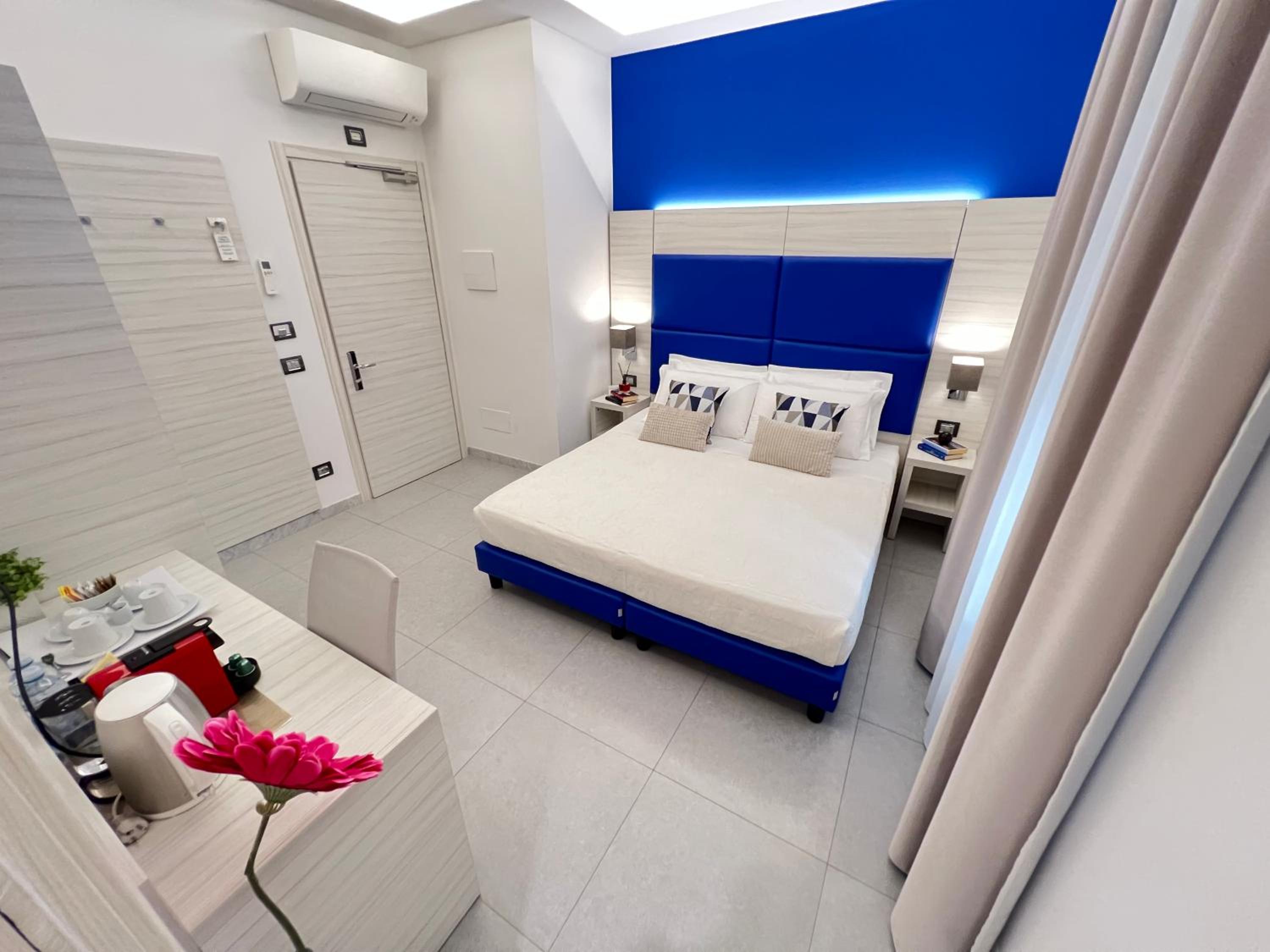 Double Room with Private Bathroom photo 3