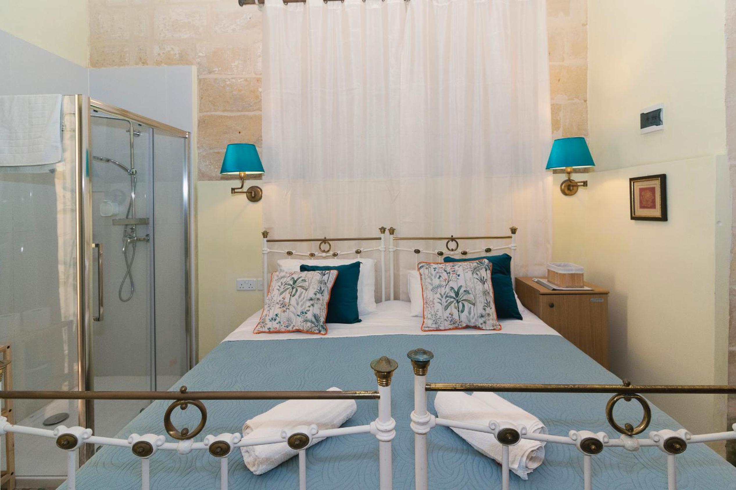 Double or Twin Room with Garden View