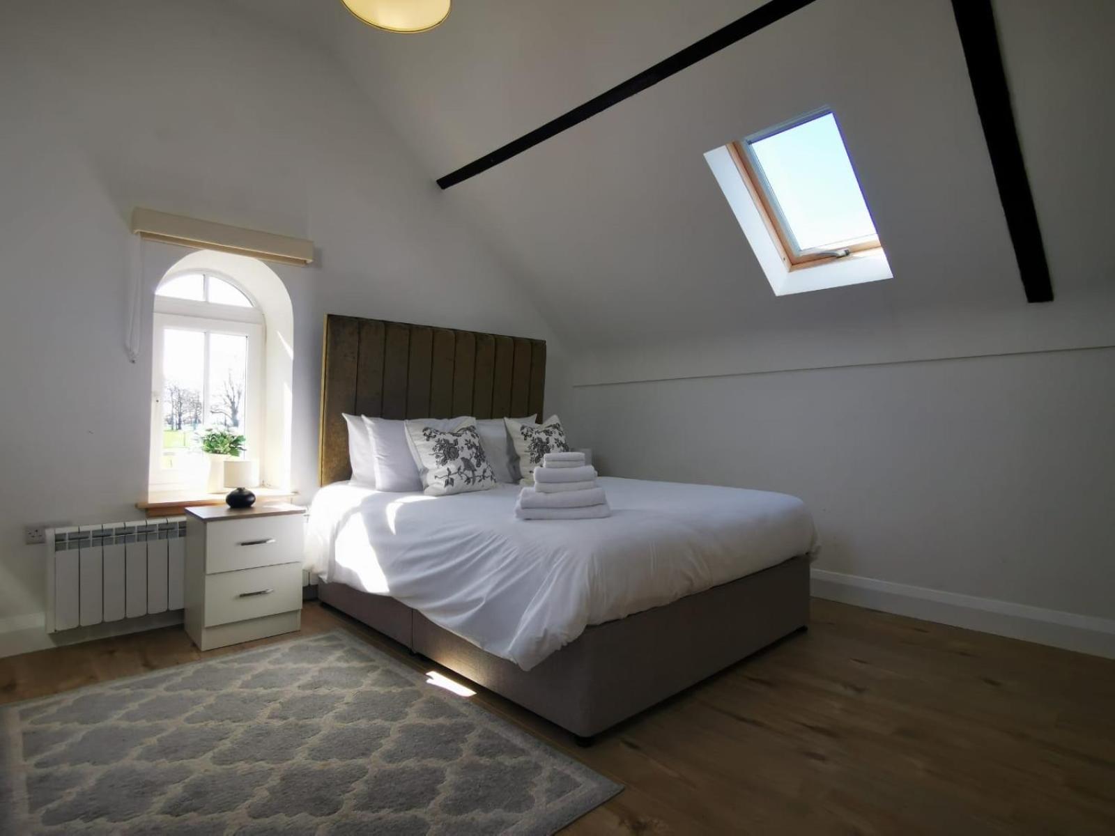 Two-Bedroom House photo 2
