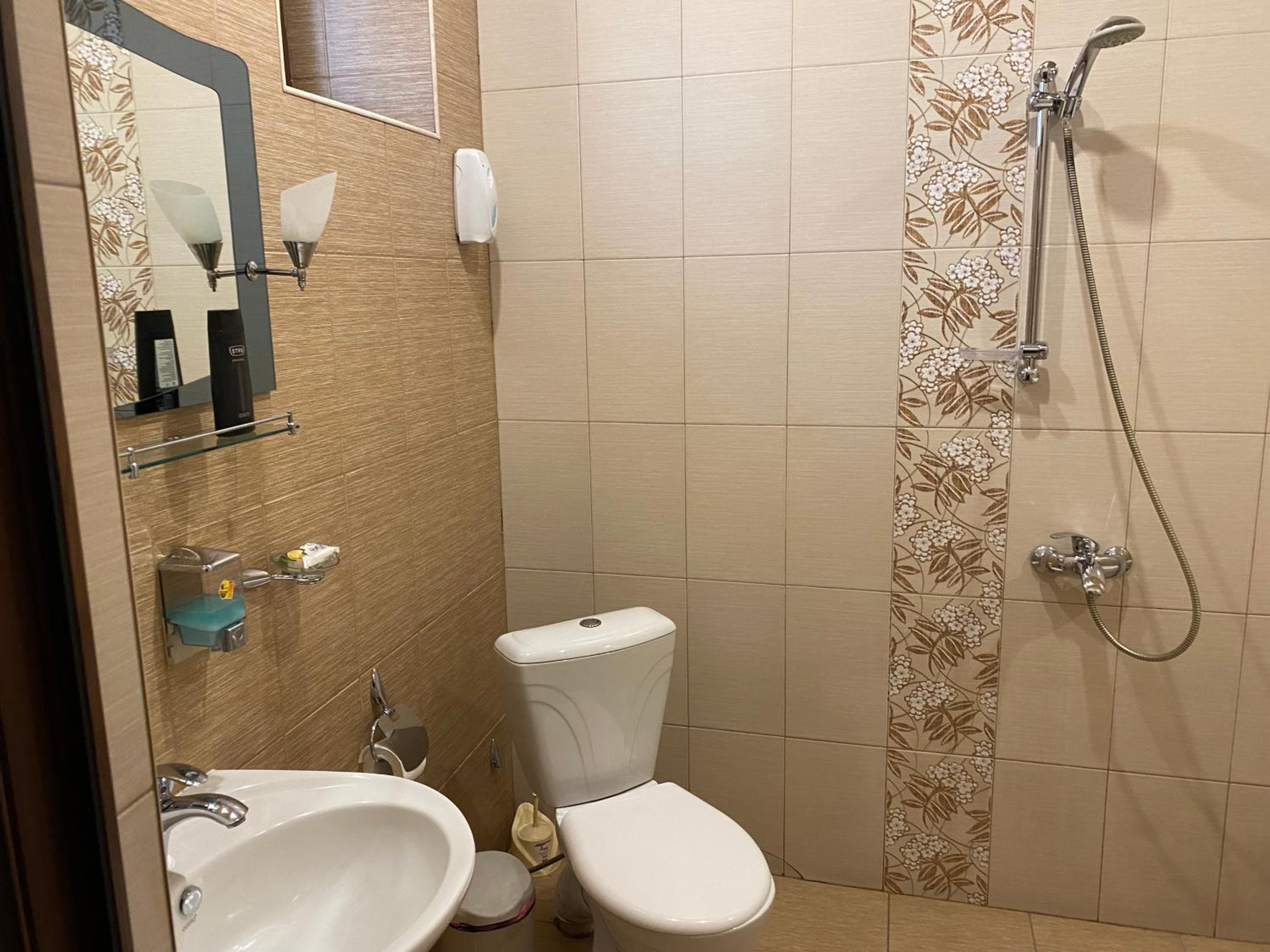 King Suite With Spa Bath photo 1