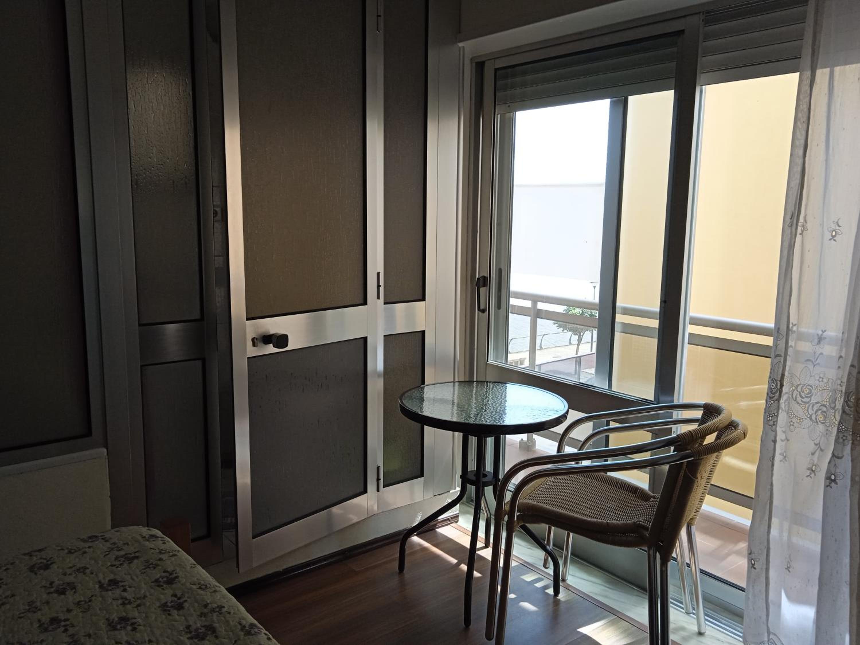 Double Room with Balcony - Photo 7